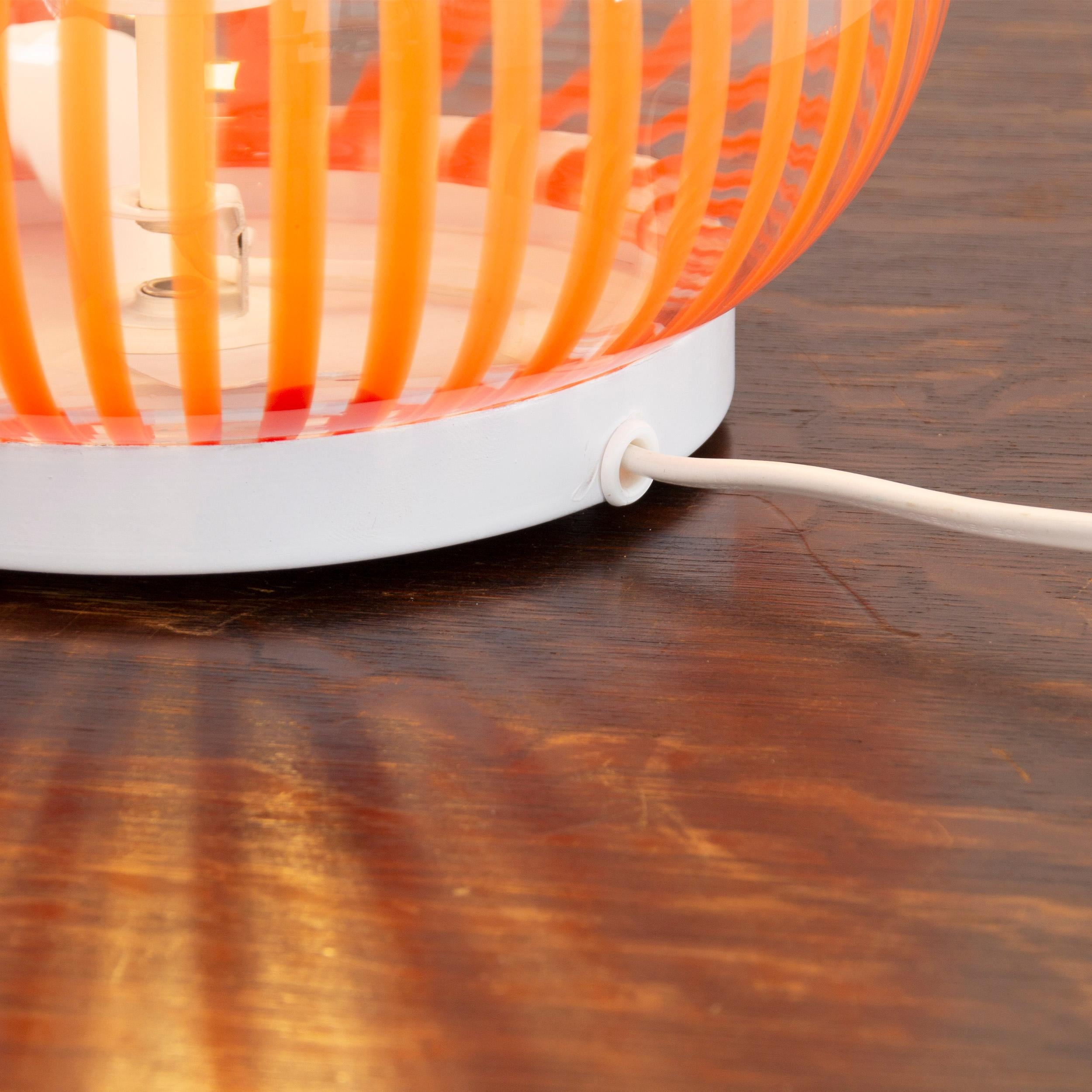 Unique Vintage italian design mushroom lamp, frost white orange Murano glass 70s siglo XX en venta