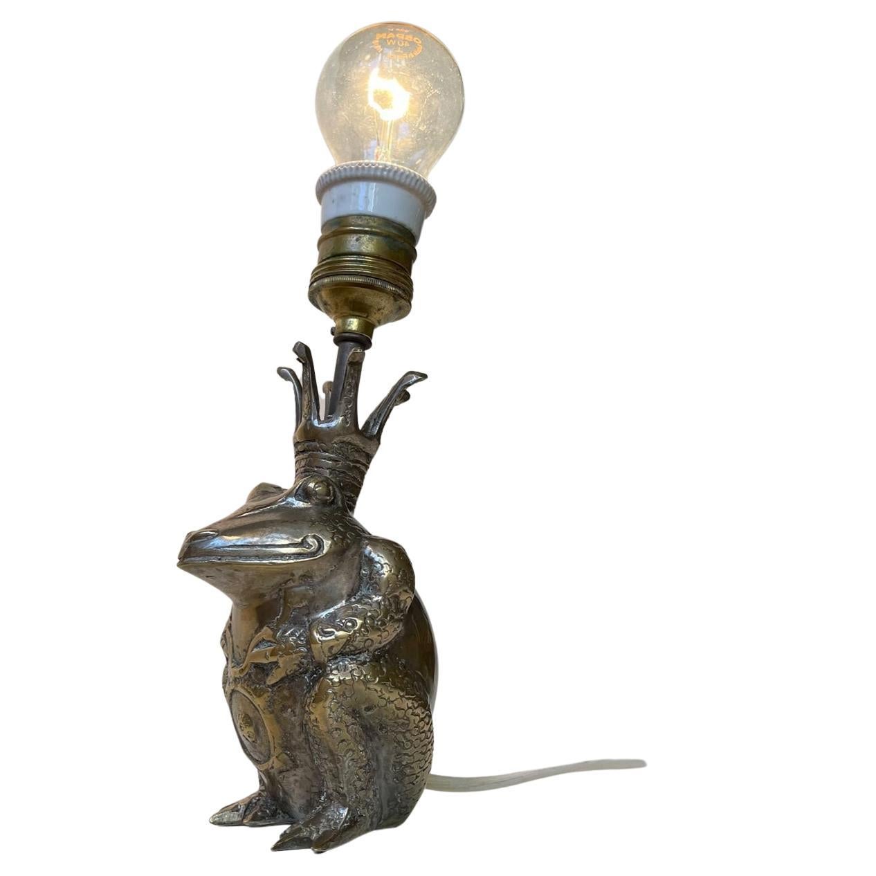 Einzigartige Vintage-Tischlampe mit King-Toad aus Messing