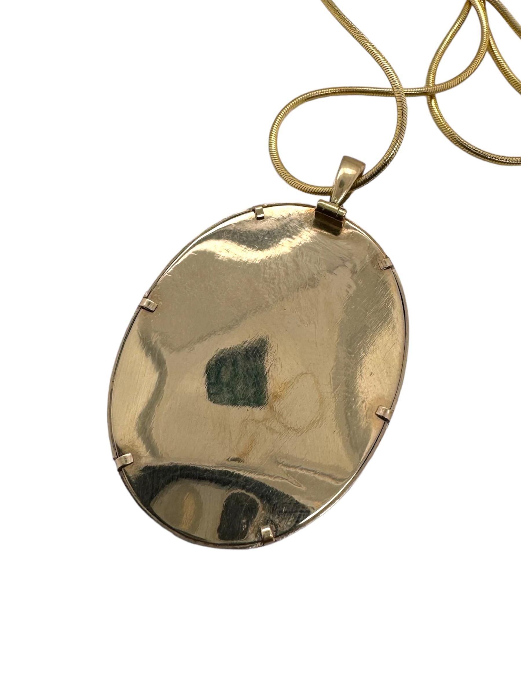 Unique Vintage Lace Pendant Necklace Yellow Gold For Sale 1