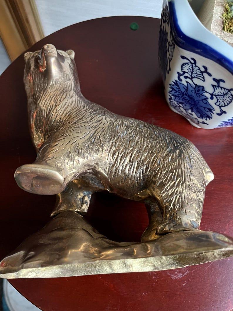 Figurine d'ours en laiton massif gravée, vintage Bon état - En vente à Portsmouth, VA