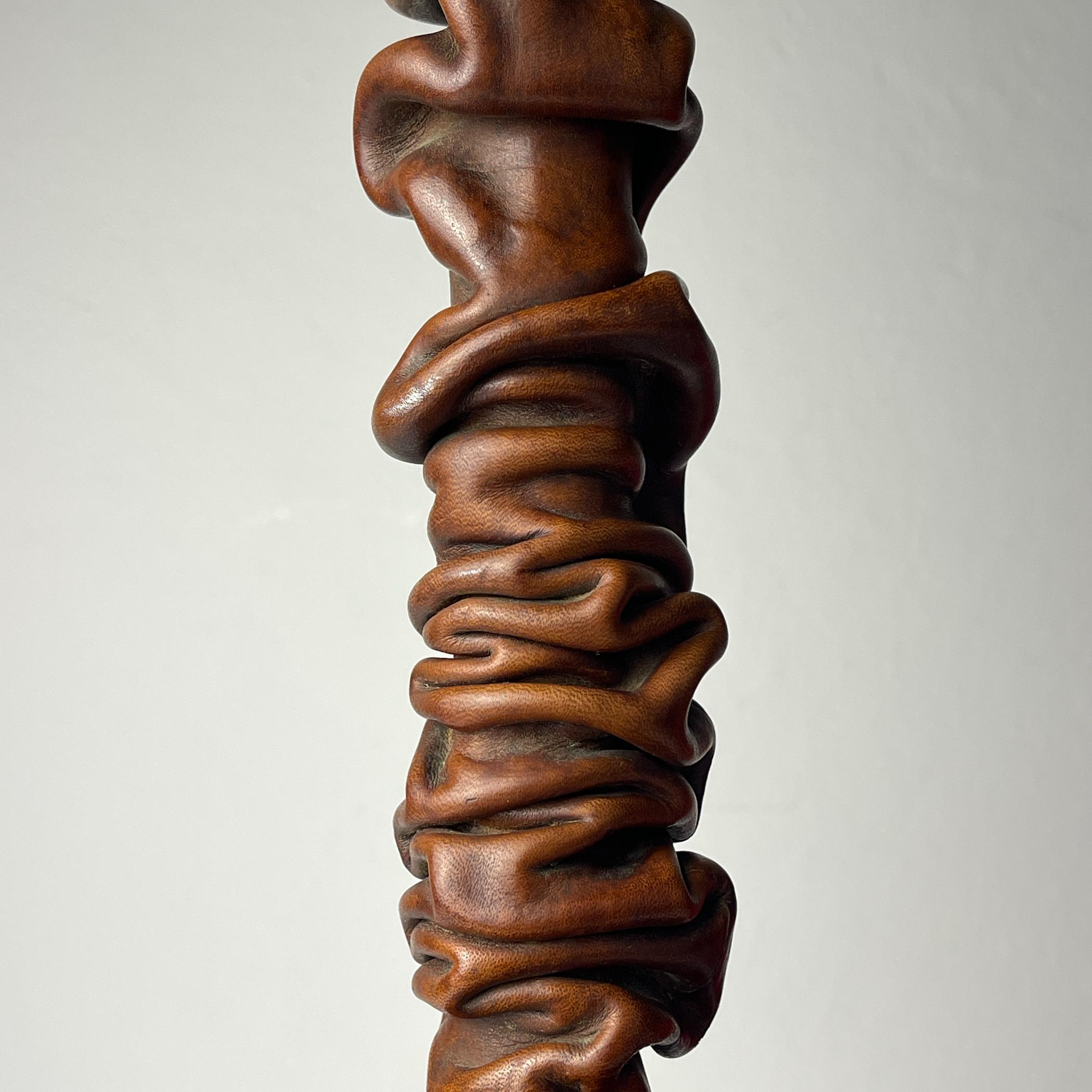Unique vintage leather table lamp, Italy 1950s en venta 6