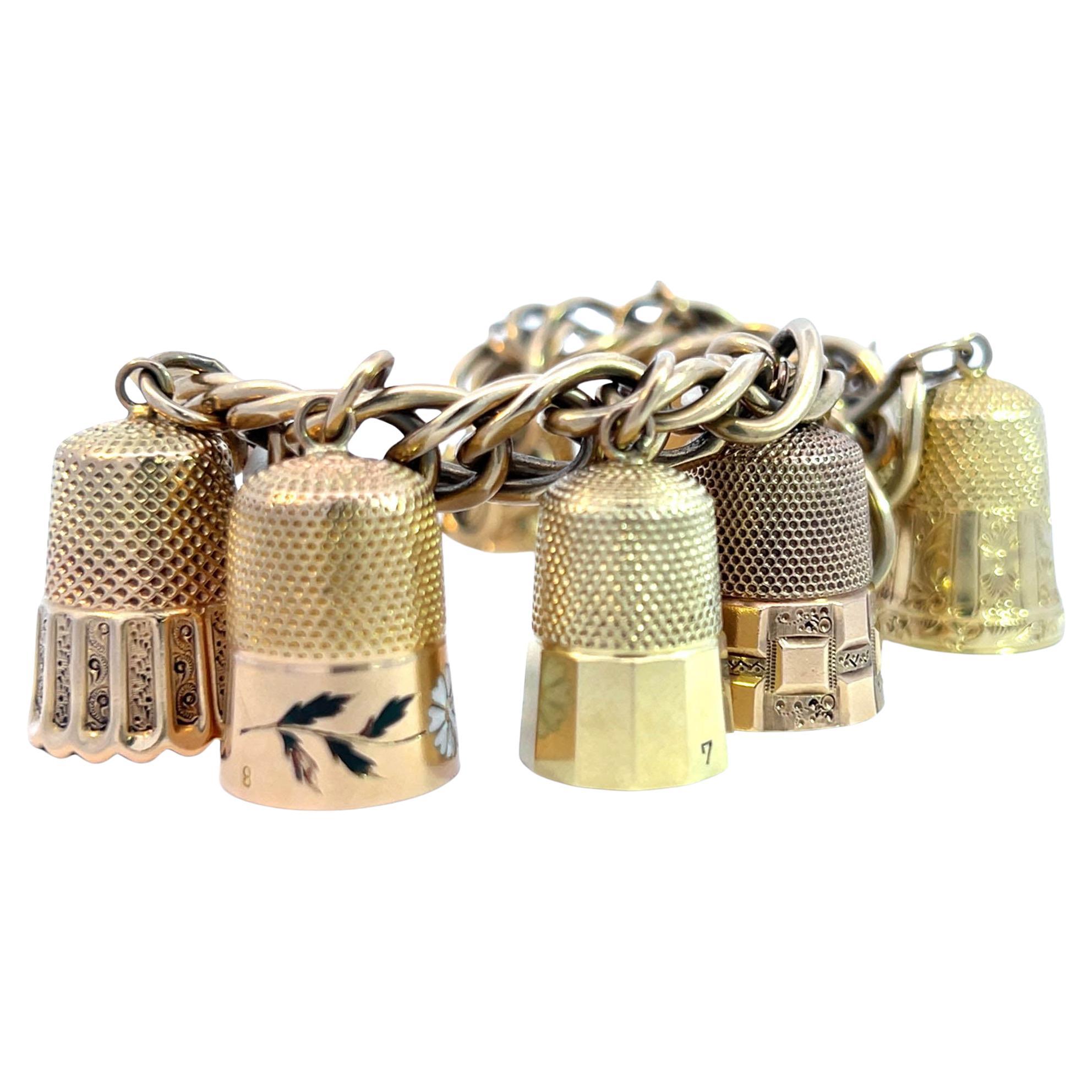 Bracciale Charm con ditale d'epoca unico nel suo genere in vendita 2