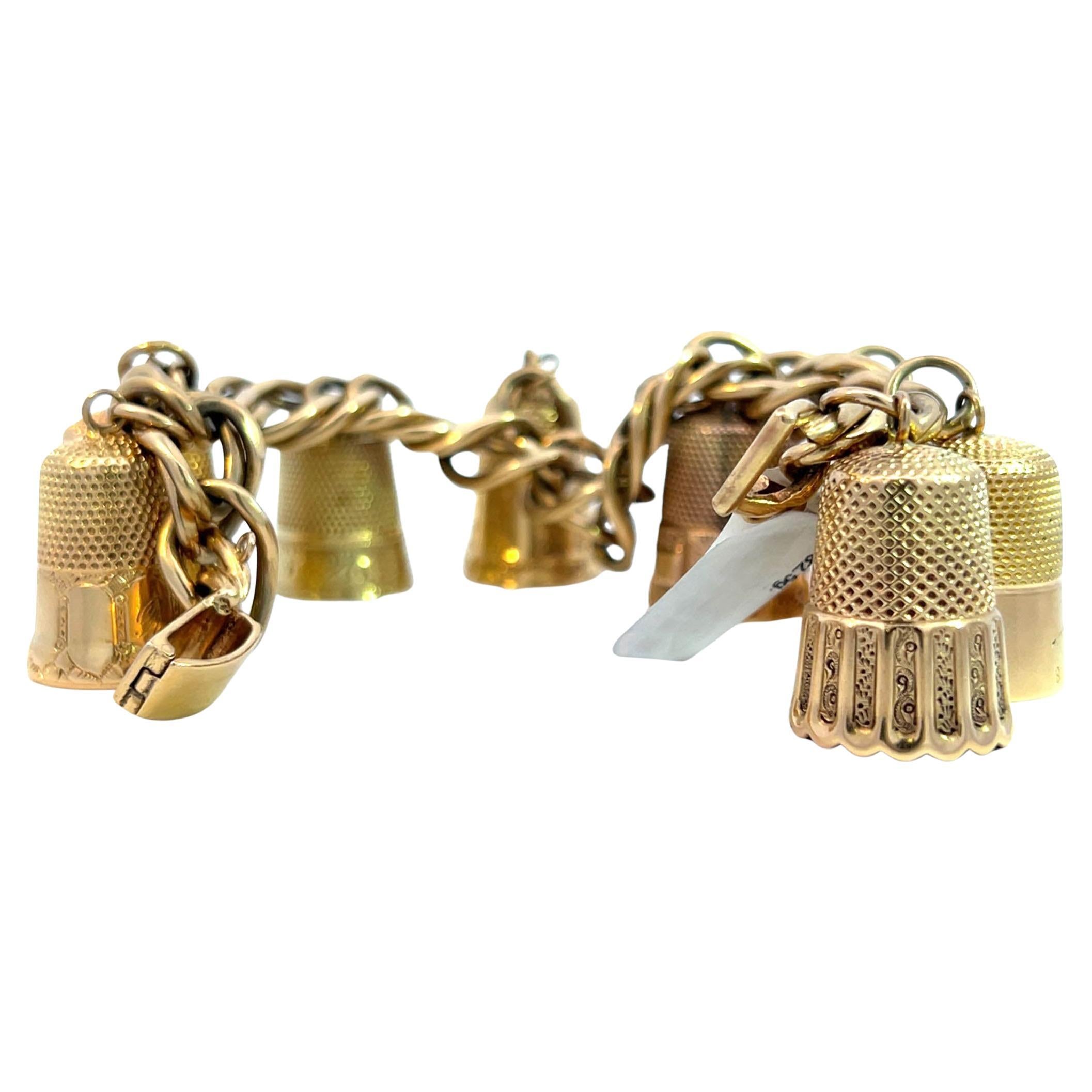 Bracciale Charm con ditale d'epoca unico nel suo genere in vendita 3