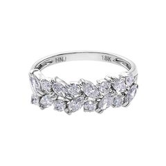 Anello nuziale unico con diamante taglio marquise e diamante rotondo in oro bianco 18 carati