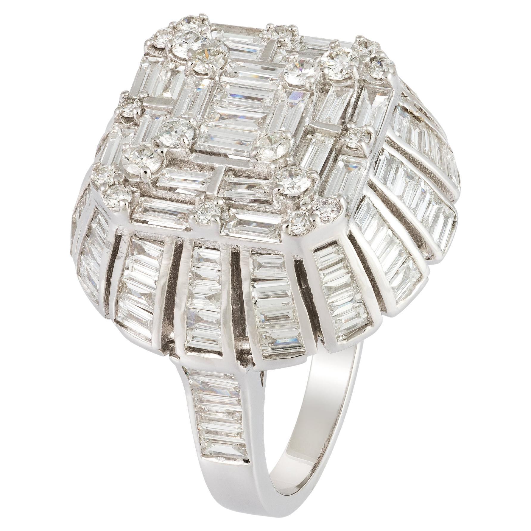 Unique White 18K Gold White Diamond Ring for Her