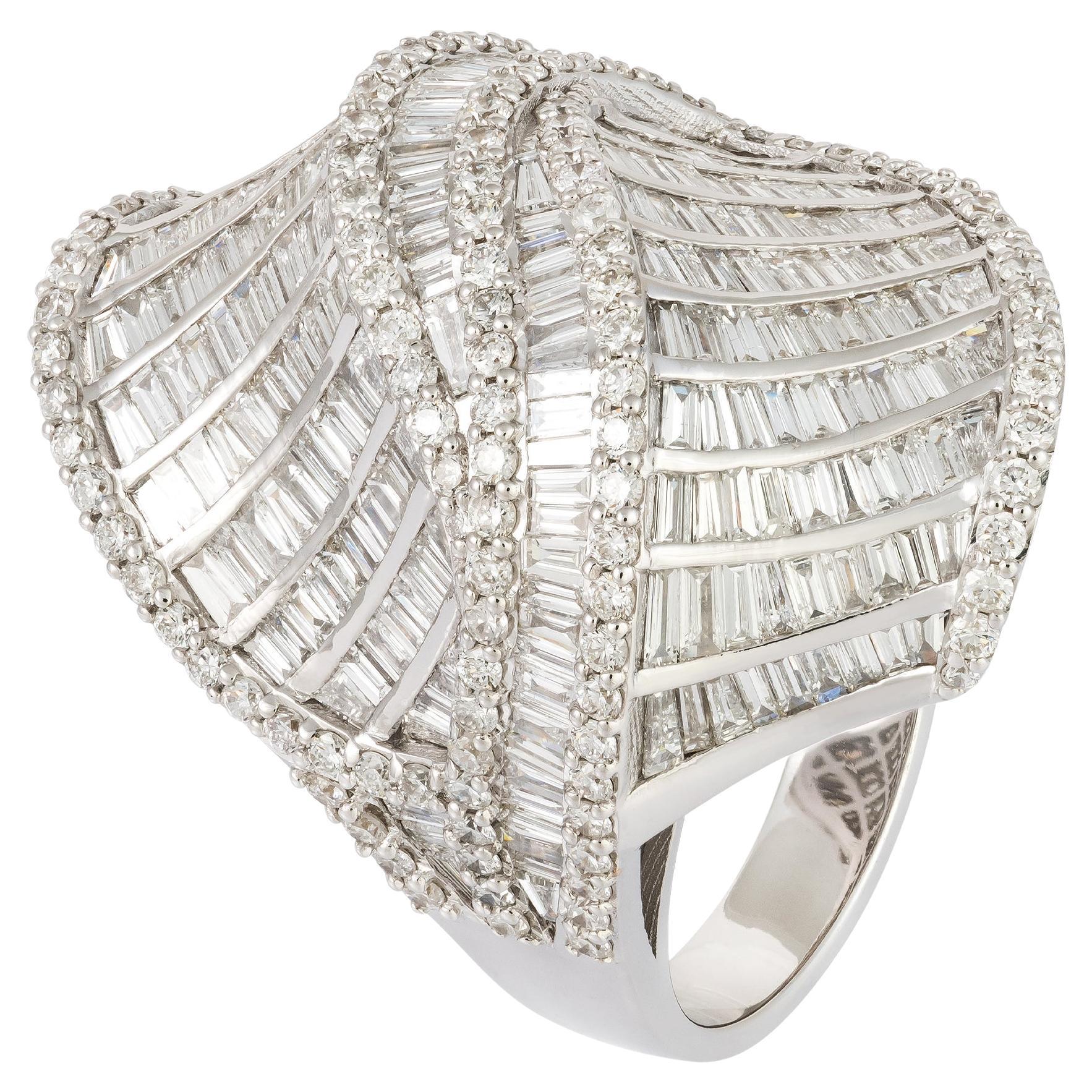 Unique White 18K Gold White Diamond Ring for Her