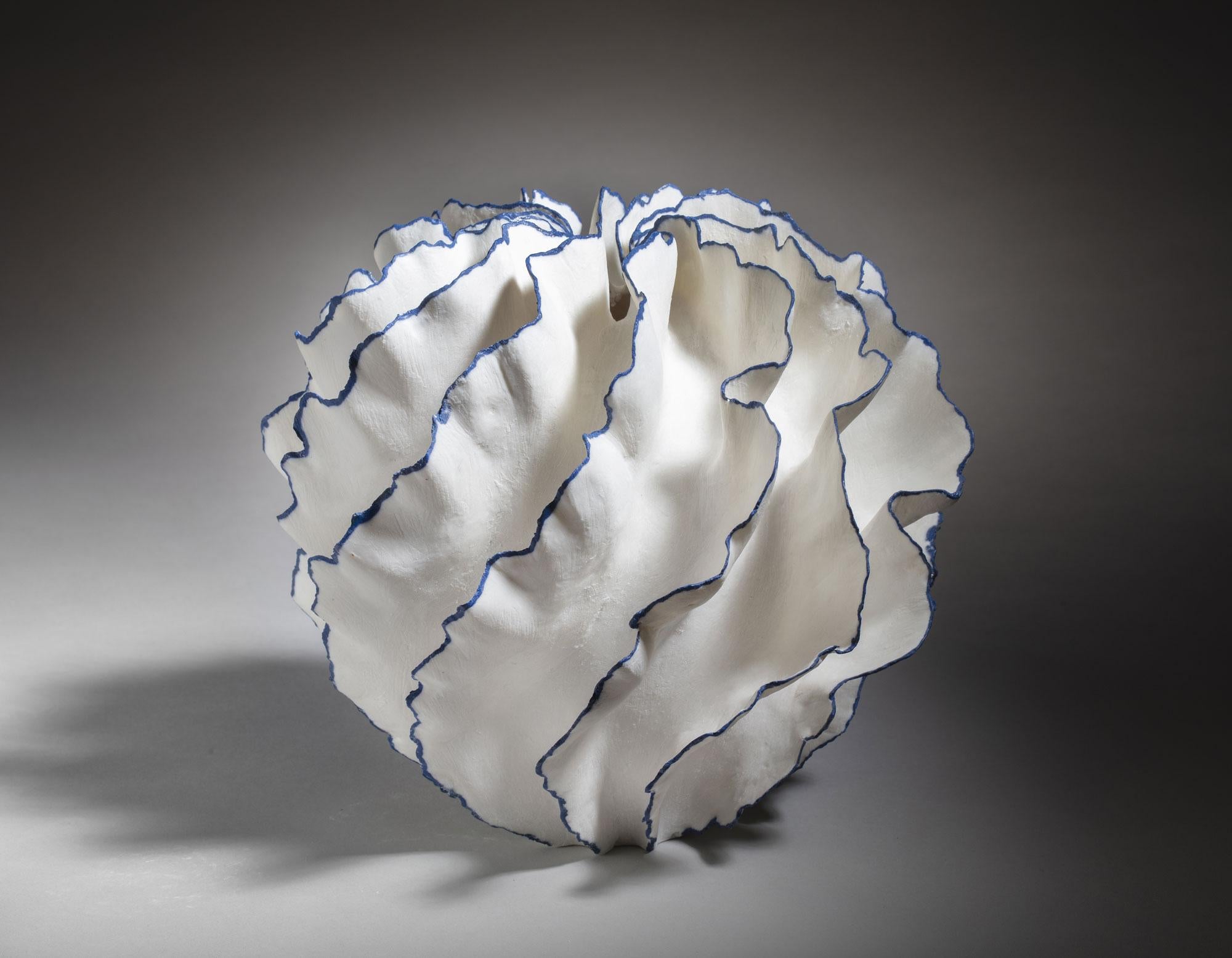 Vessel with blue Edges IV, 2021
Porcelain; Unique
Measures: C. 7.2 in. height x 7.2 in. diameter.