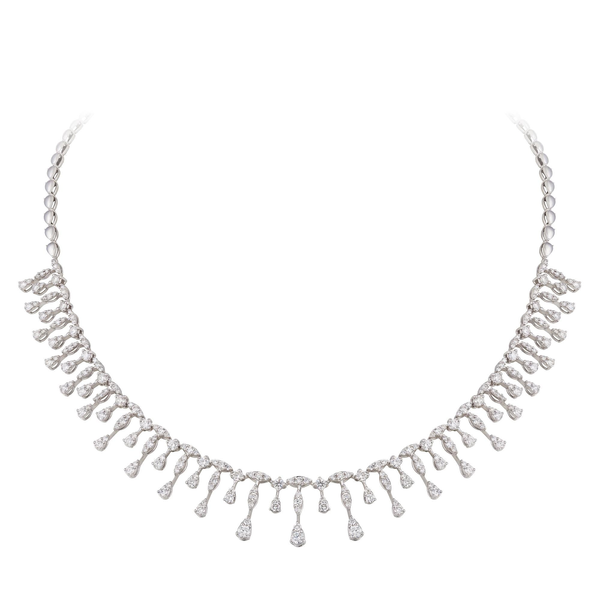 Unique White Gold 18K Necklace Diamond for Her In New Condition For Sale In Montreux, CH