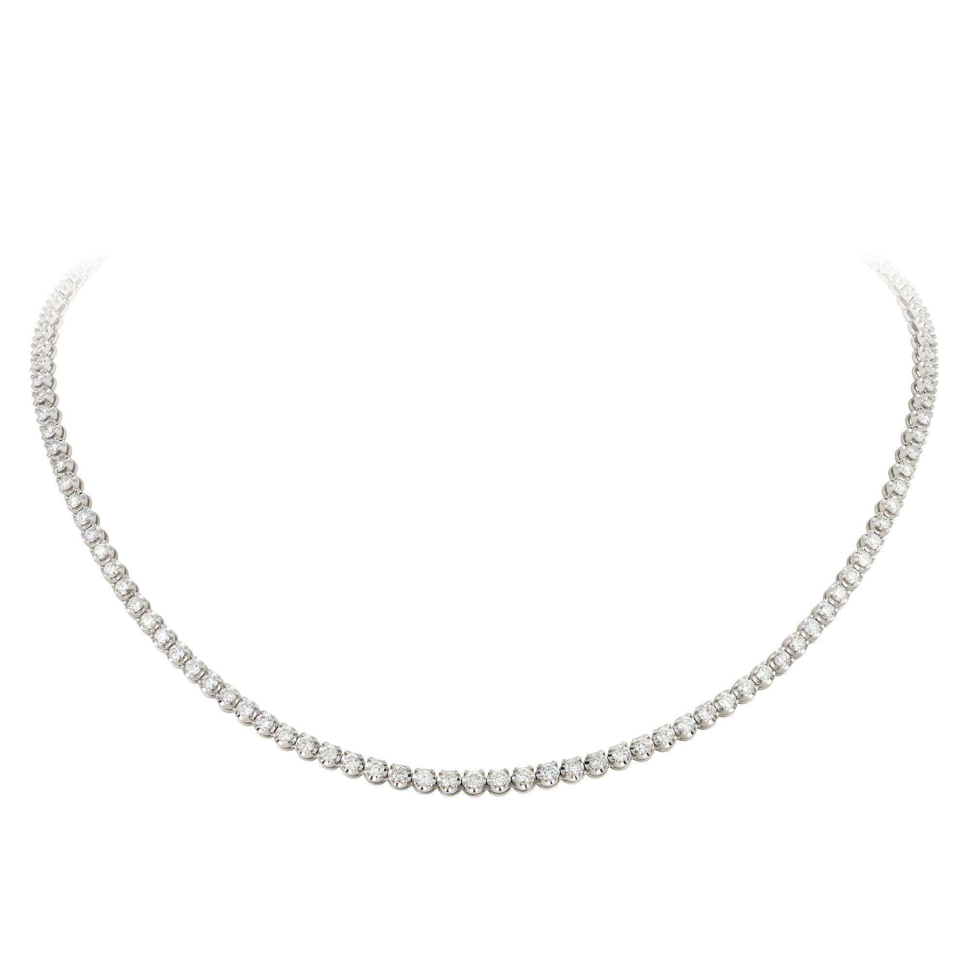 Unique White Gold 18K Necklace Diamond for Her In New Condition For Sale In Montreux, CH