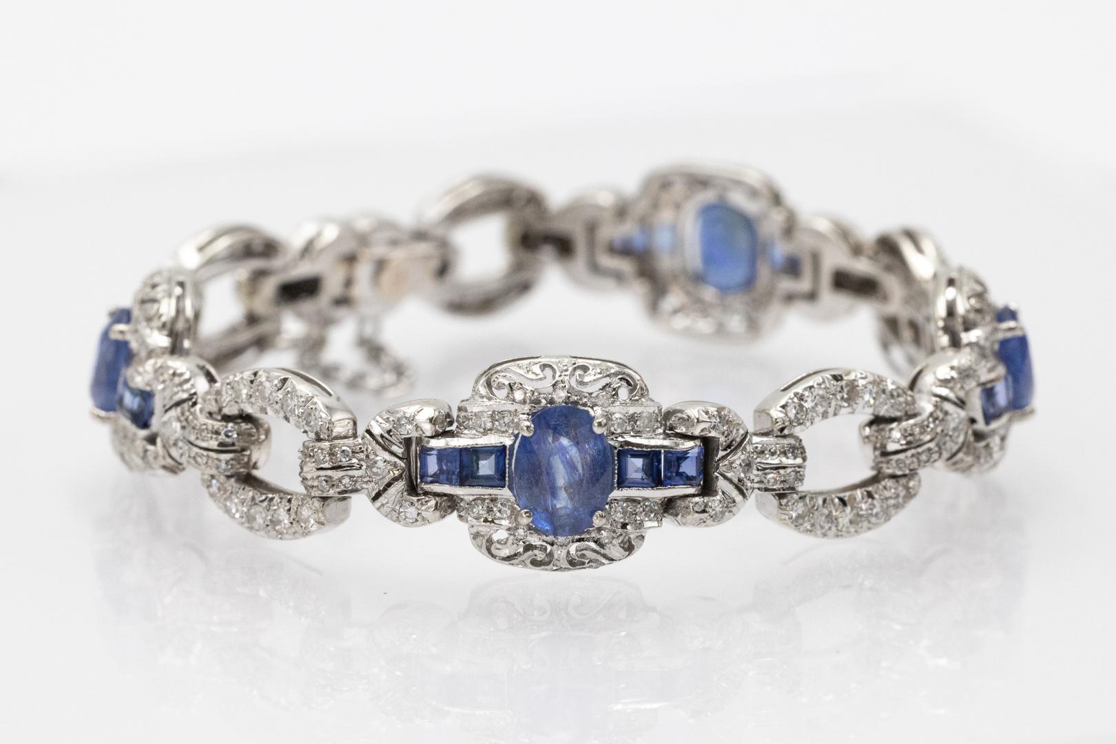 Bracciale unico in oro bianco con zaffiri e diamanti in stile Art Deco. in vendita 1