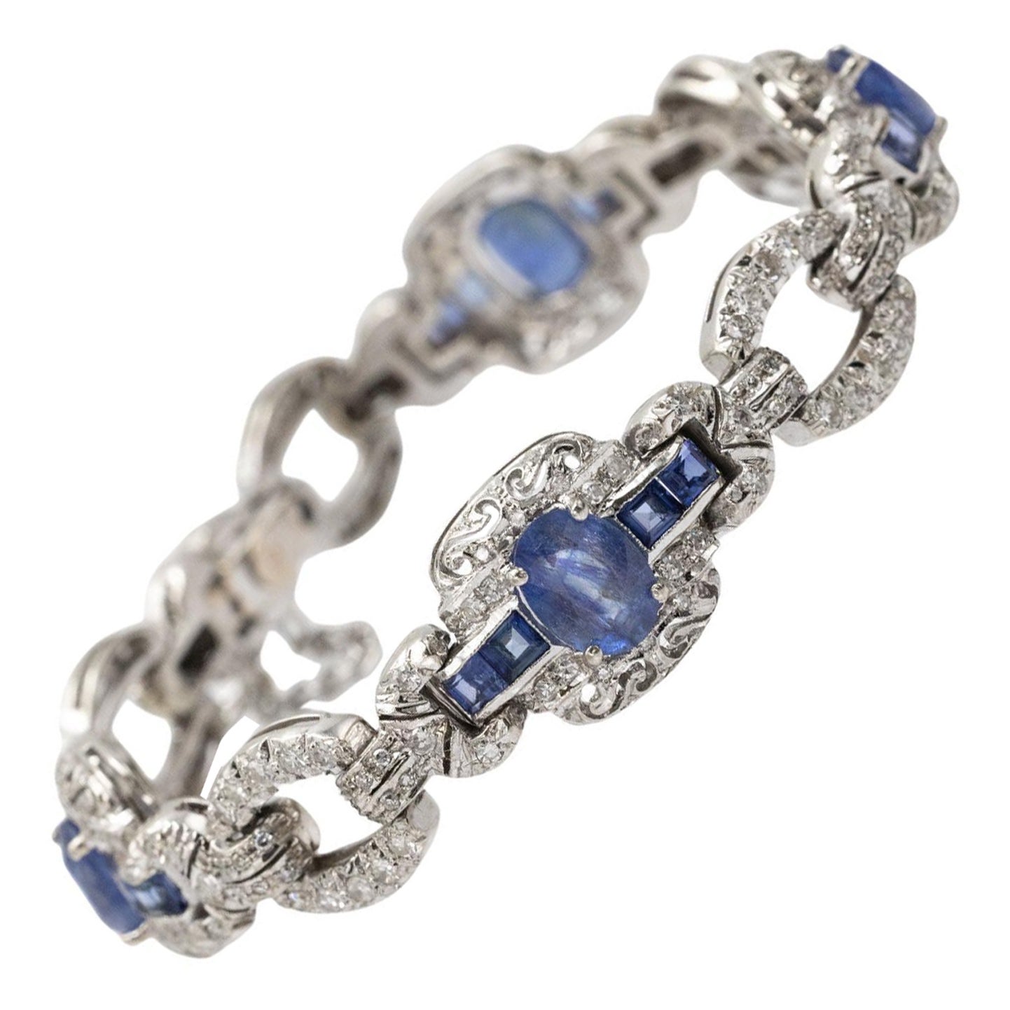 Bracciale unico in oro bianco con zaffiri e diamanti in stile Art Deco. in vendita