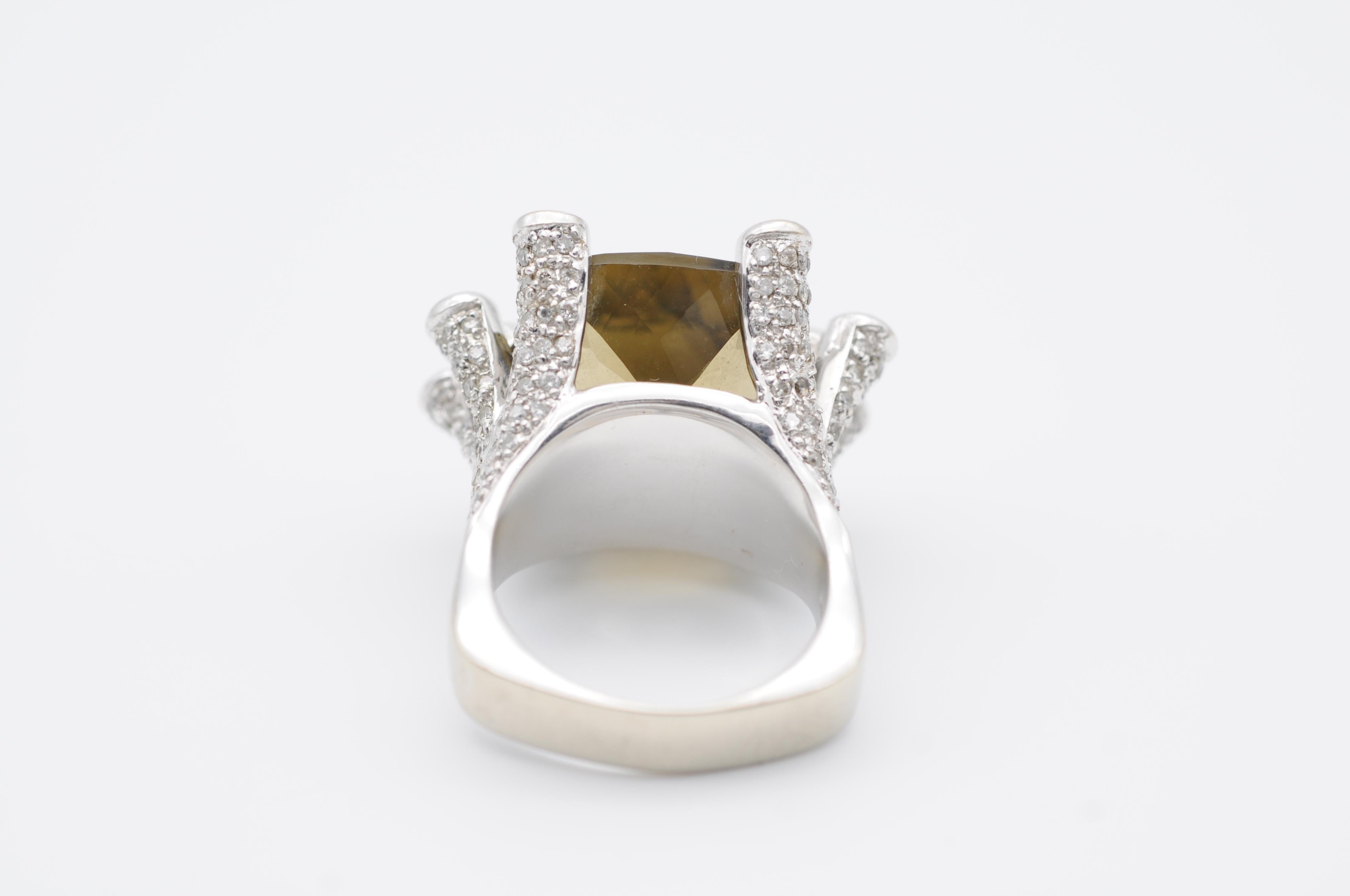 Einzigartiger Weißgoldring mit Diamant und braunem Topas  im Angebot 2