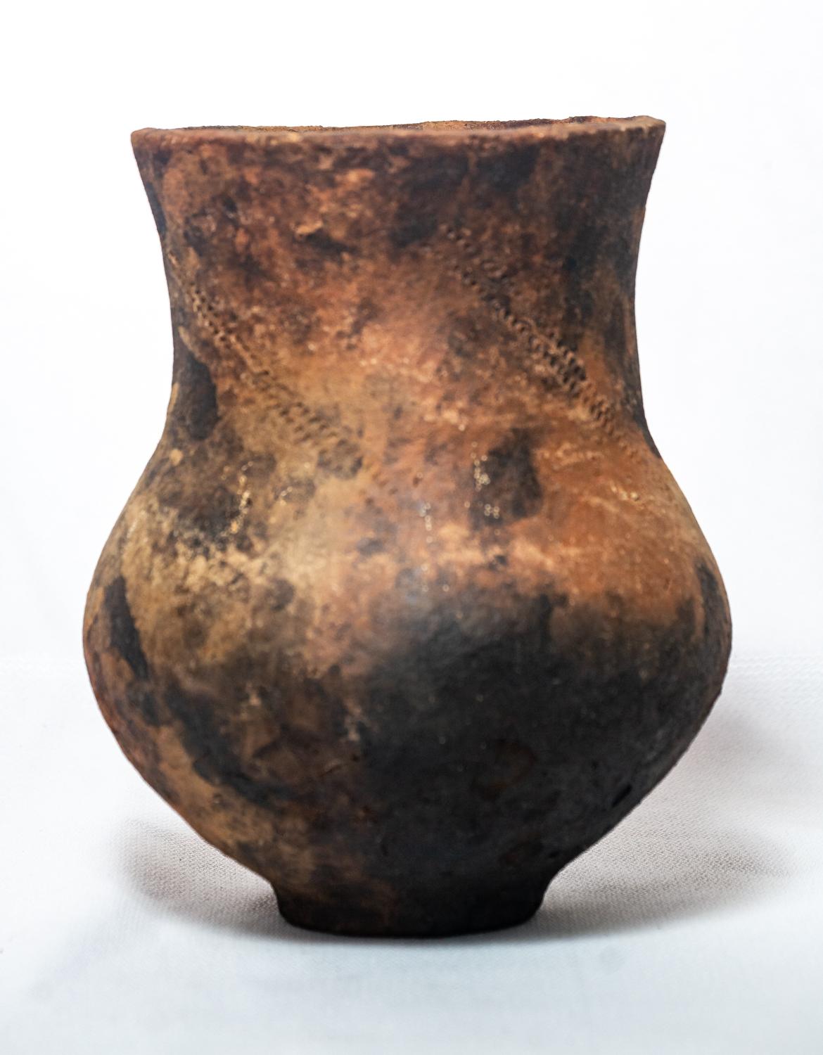 Angolano Vaso in argilla cotta Wood and Wood, unico nel suo genere. in vendita