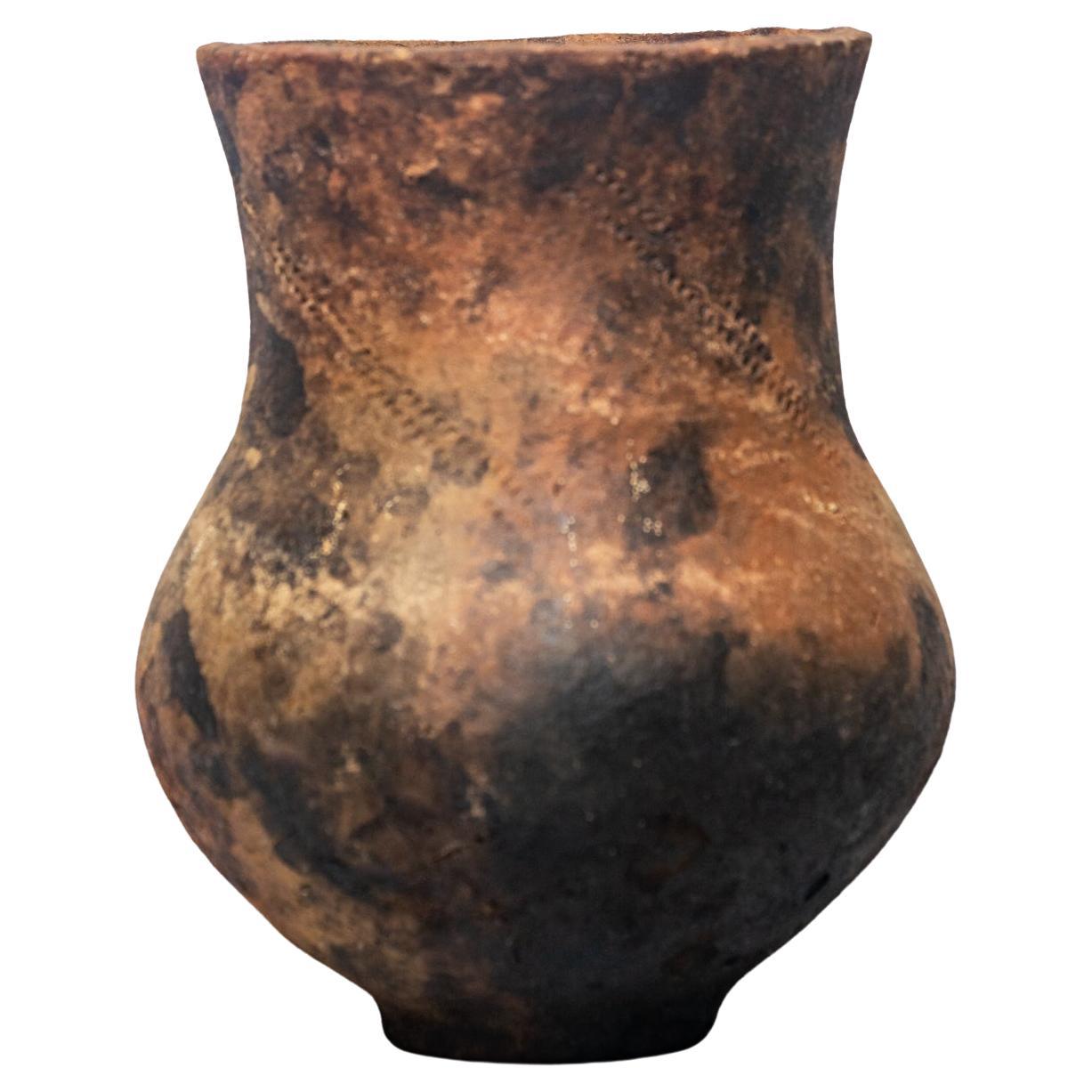 Vaso in argilla cotta Wood and Wood, unico nel suo genere.