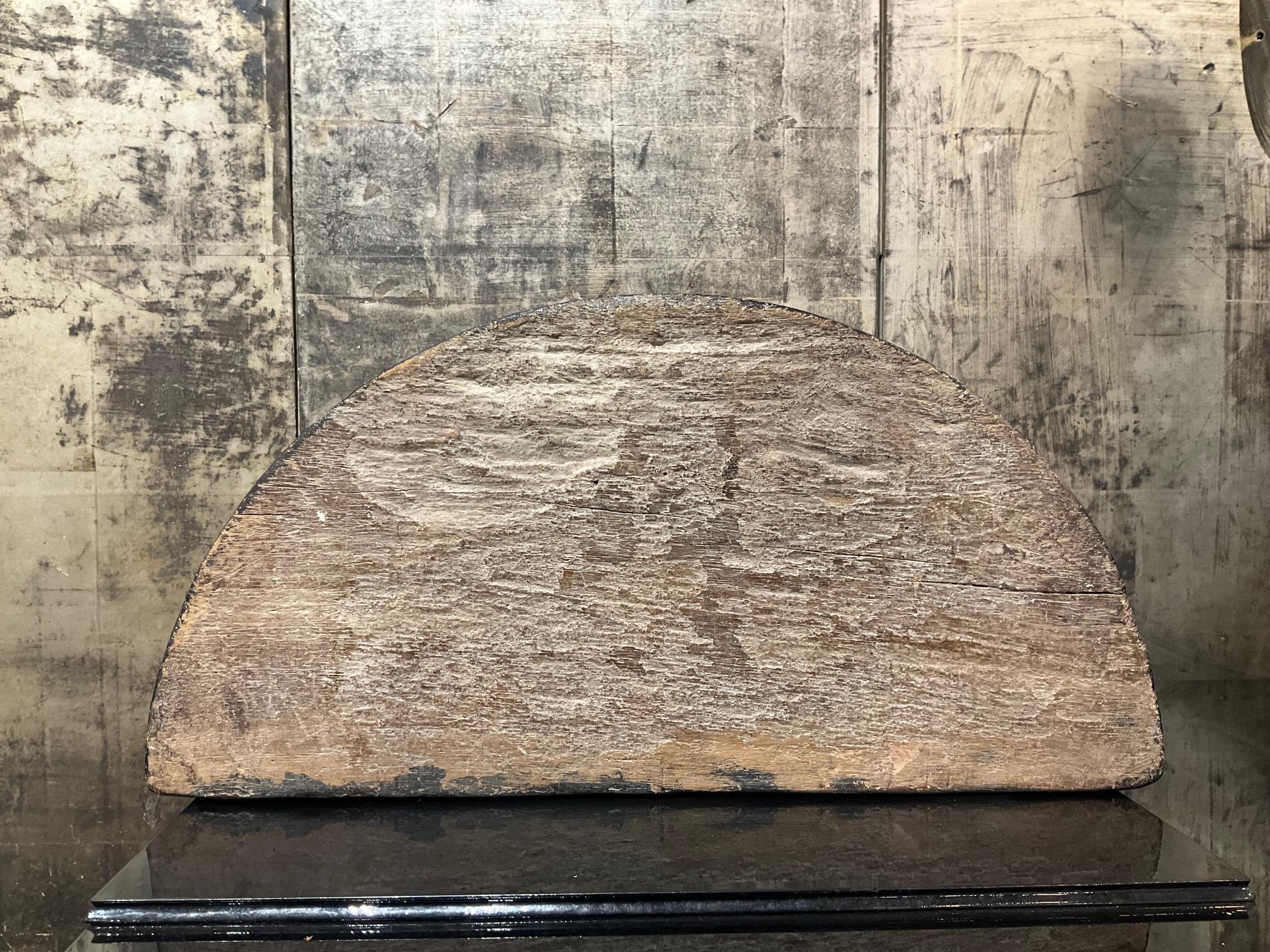 XVIIIe siècle et antérieur Boîte à ustensiles unique en bois pour la préparation des noix de bétel en vente