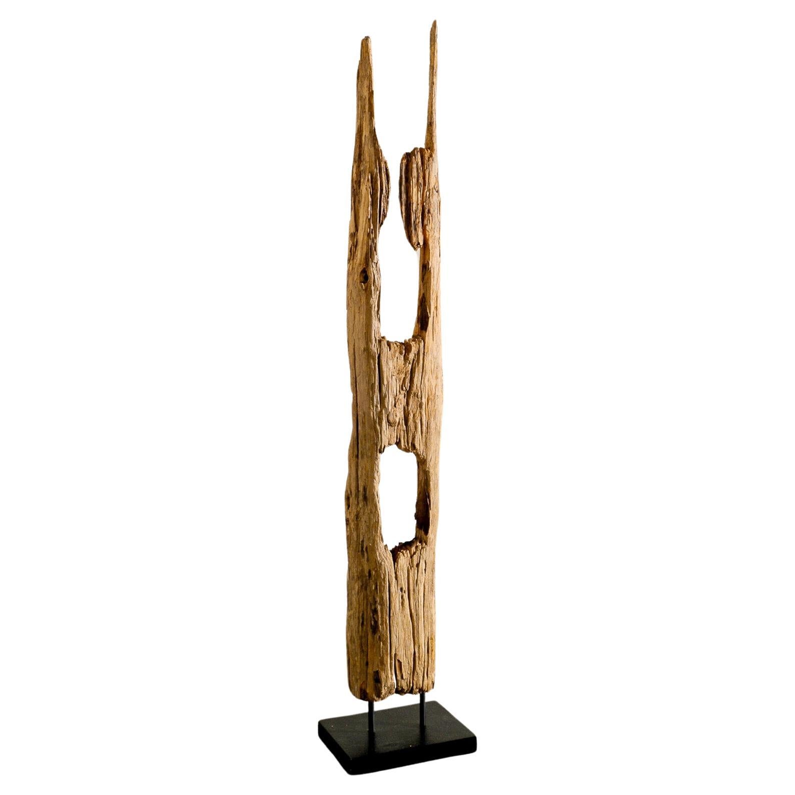 Sculpture Toteme unique en bois dans un style Wabi Sabi et brutaliste