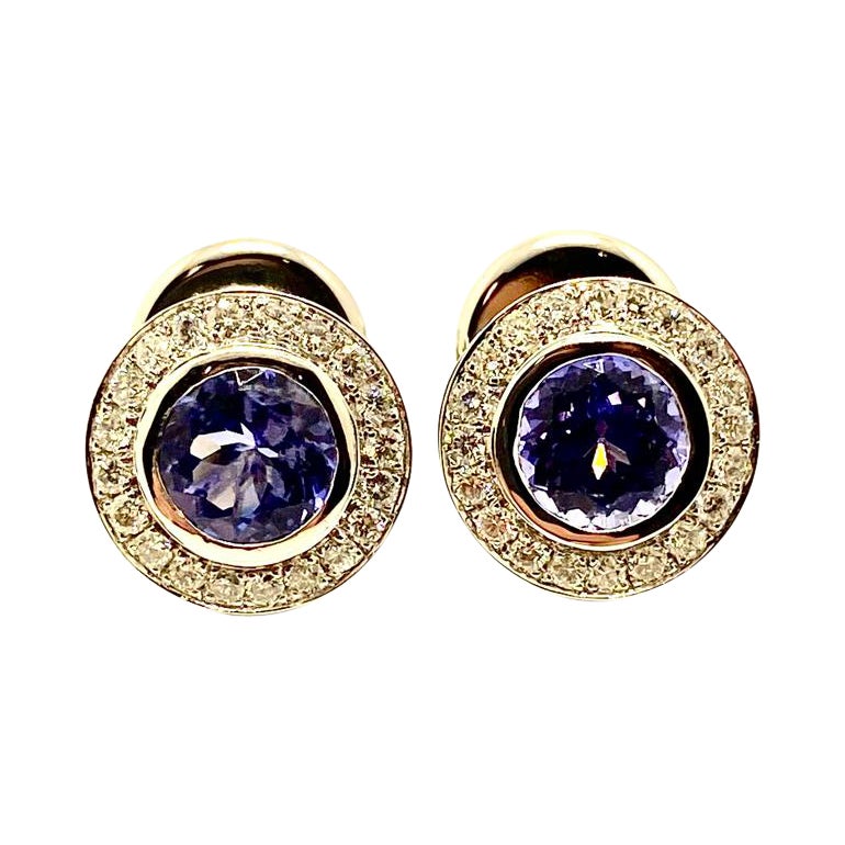 Boucles d
oreilles uniques Yard New York avec tanzanites violettes de 4,50ct et brillants de 1,00ct en vente