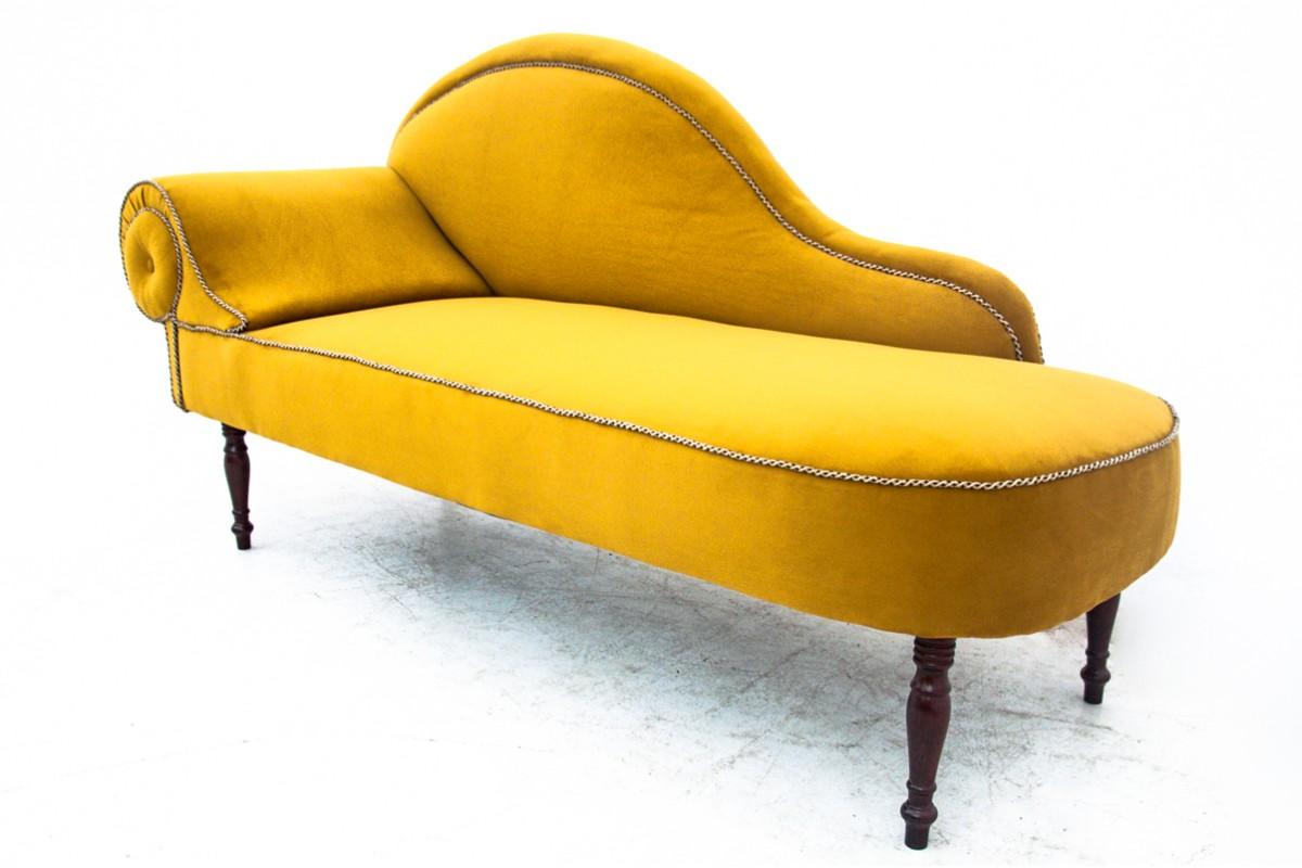 Swedish Unique yellow chaise longue, Northern Europe, circa 1900 For Sale