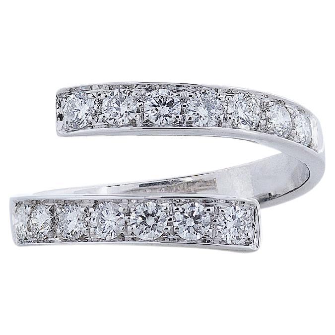 Unisex 0.50 Karats GVVS1 White Diamonds 18 Karats Gold Toi e Moi Design Ring
