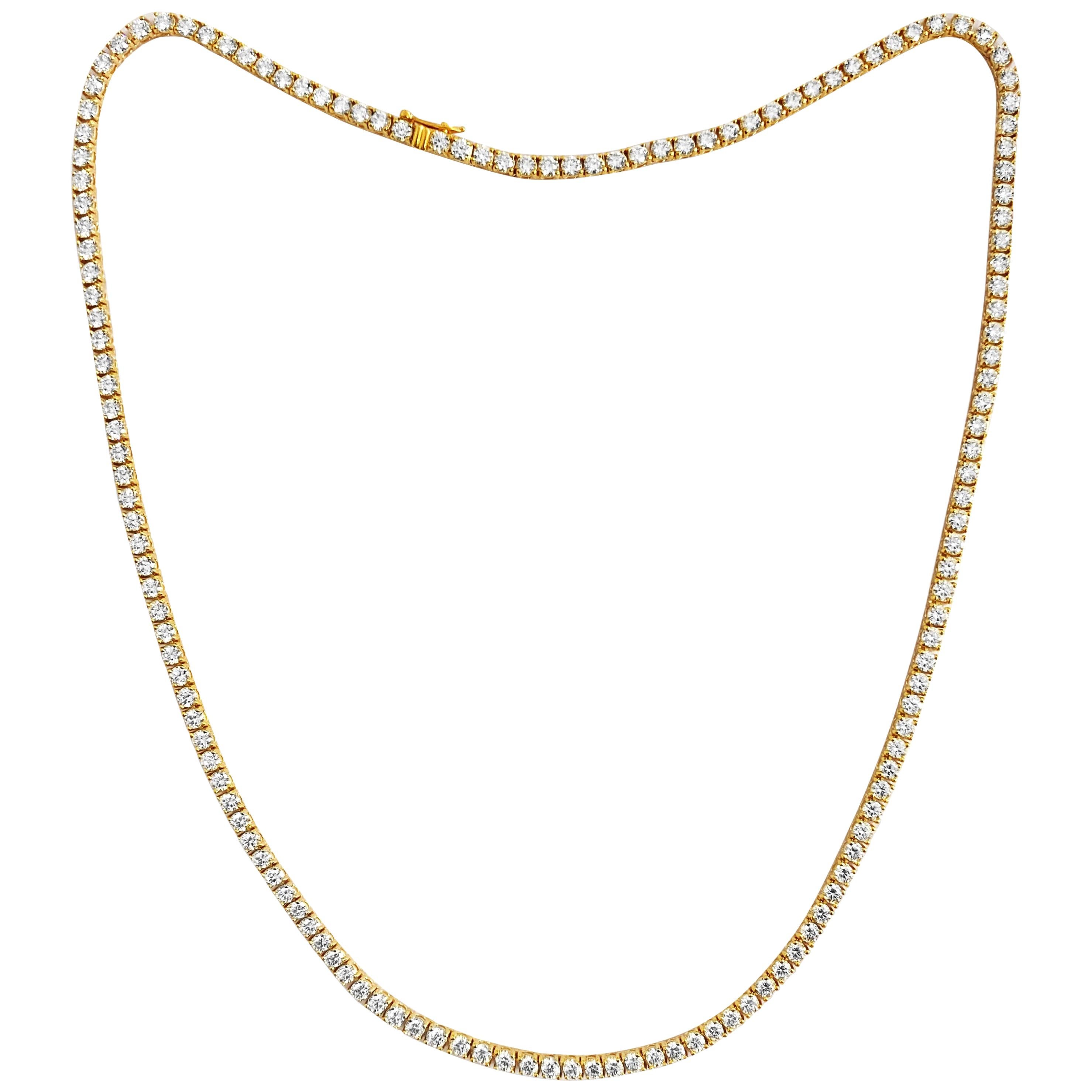 Unisex 14.50 Carat VVS Diamond Tennis Necklace 14 Karat Yellow Gold For Sale