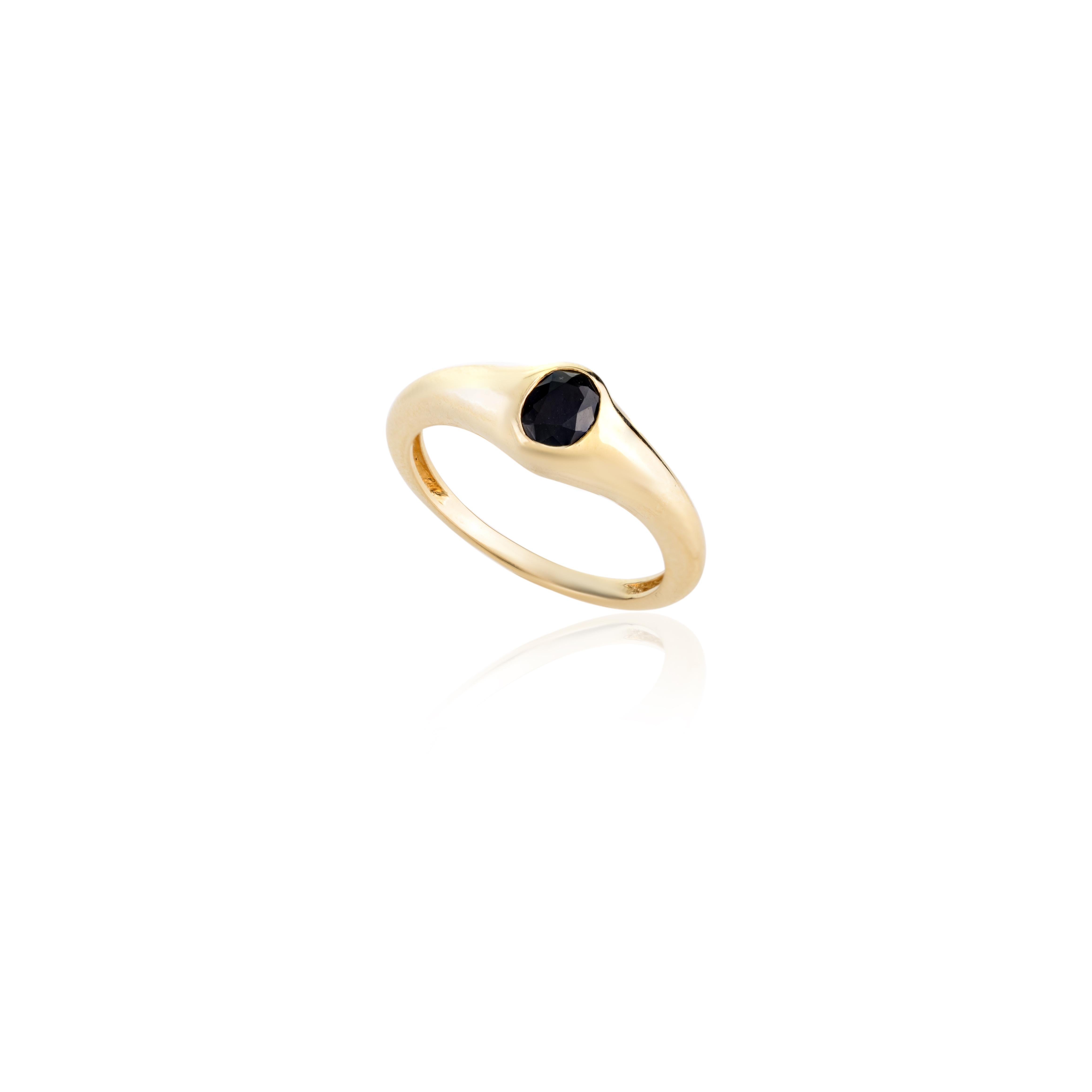 For Sale:  Unisex 14k Solid Yellow Gold Black Onyx Promise Everyday Ring 8
