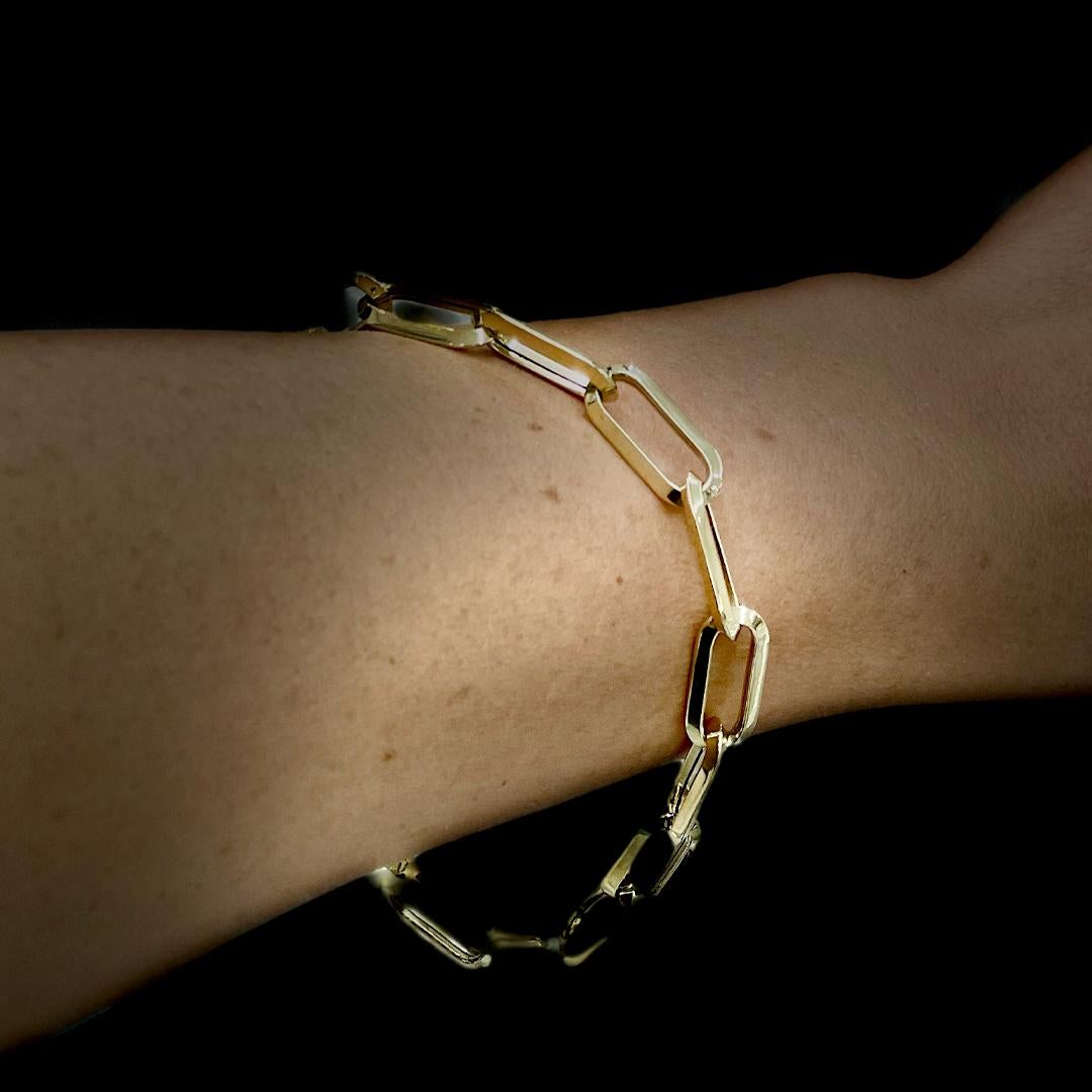 Unisex 14K Yellow Gold Bracelet, Yellow Gold Paperclip Chino Link Bracelet In Excellent Condition In Houston, TX