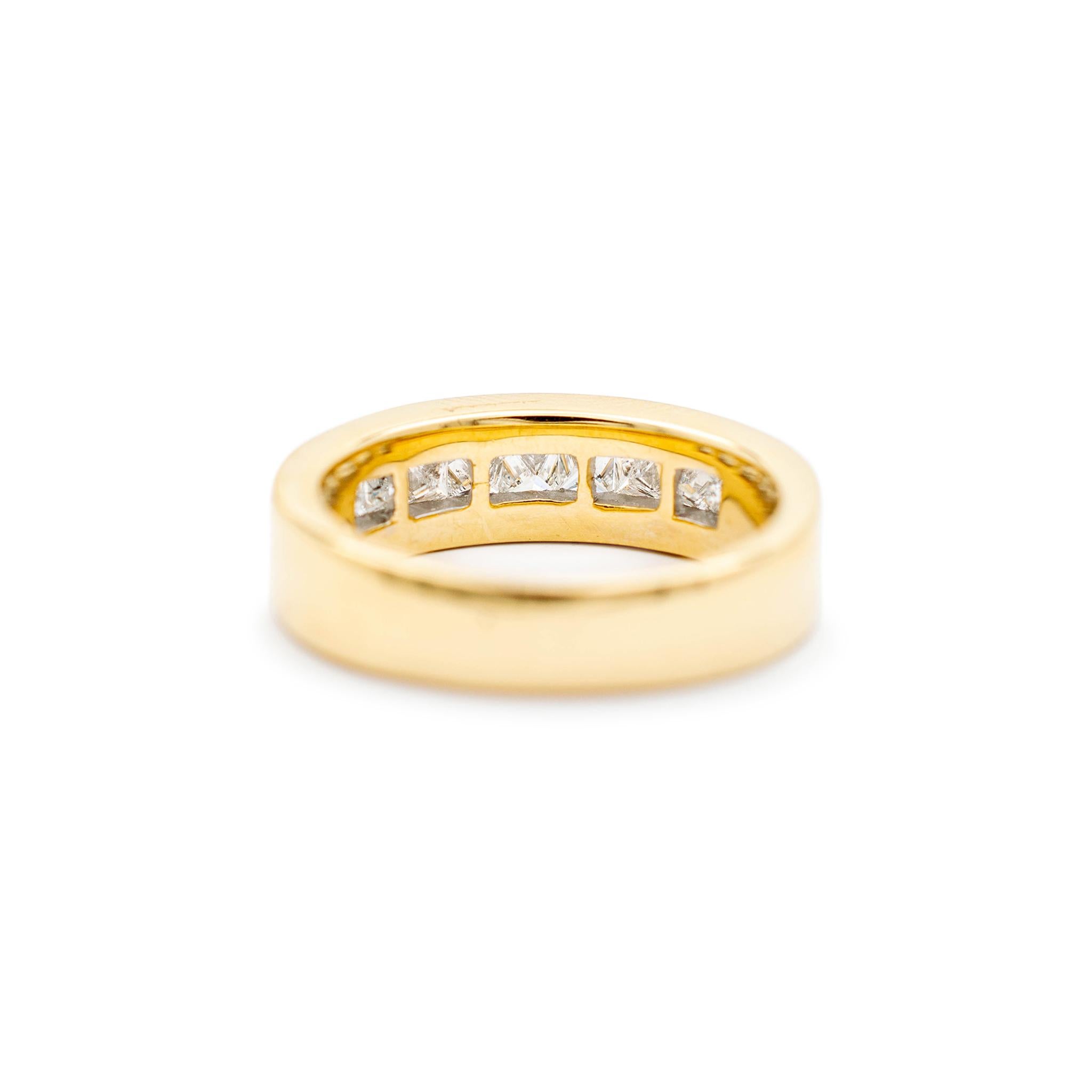 Unisex 14K Yellow Gold Princess Cut Diamond Wedding Band For Sale 1