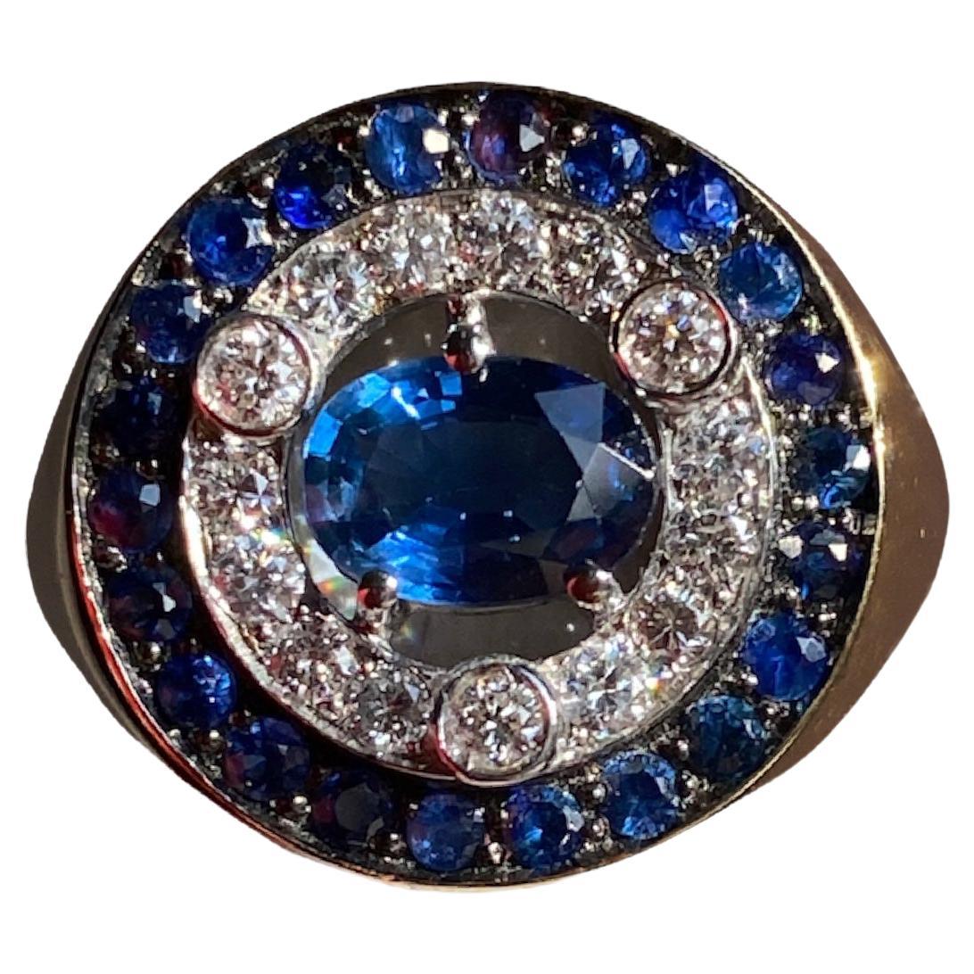Unisex 1.65ct Sapphire and 0.35ct Diamond 18k Gold Ring, Modern Italian Design For Sale