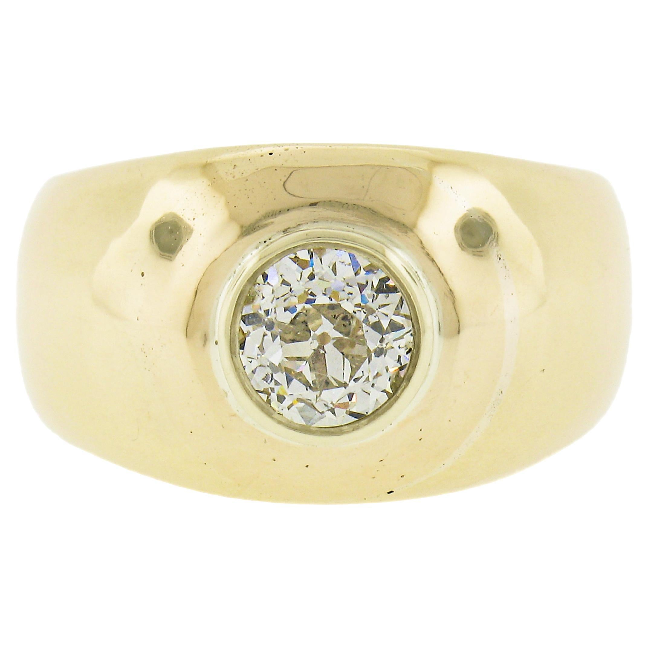 Unisex 18k Gold 1.02ct Bezel Diamond Solitaire Polished Domed Wide Band Ring For Sale