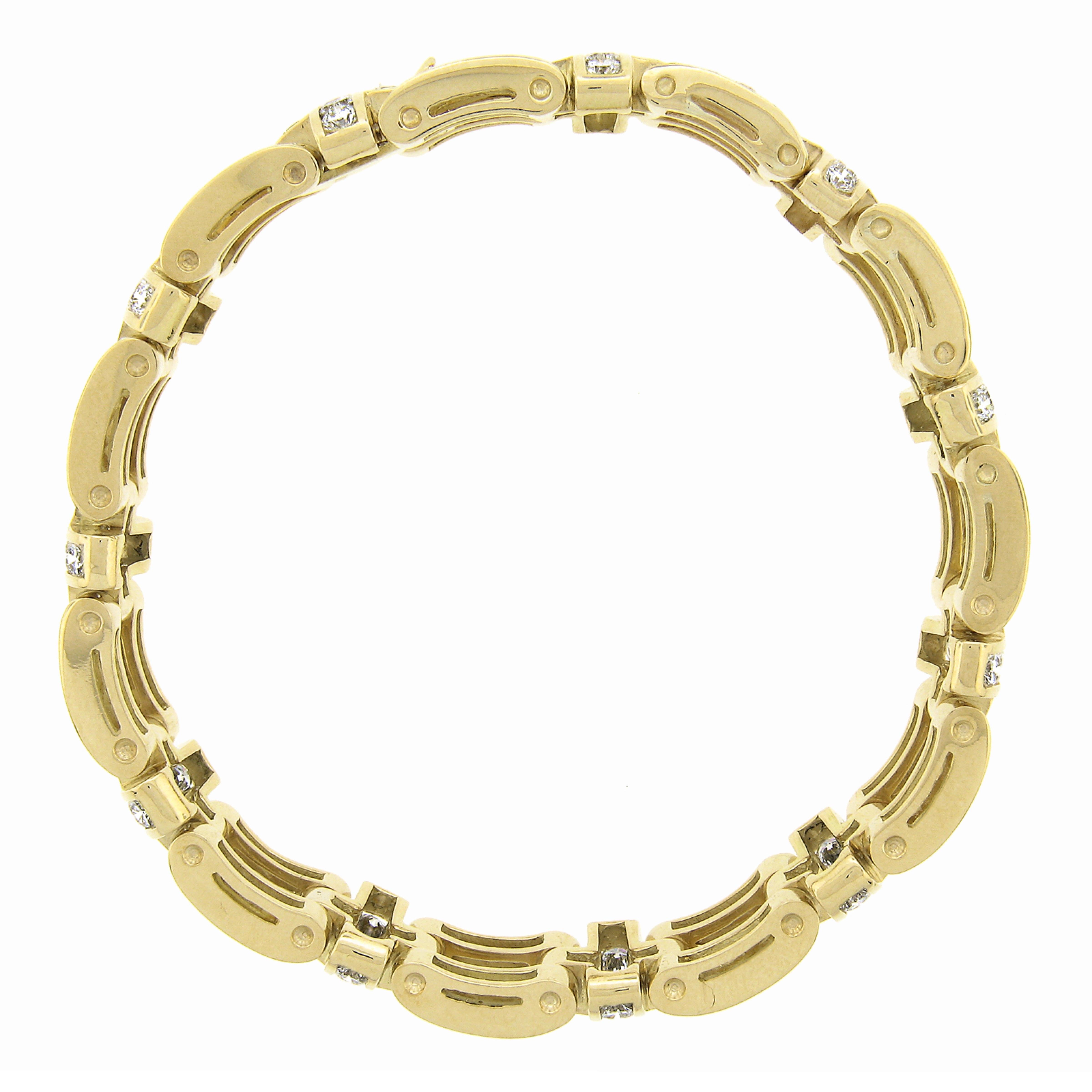 Unisex 18K Gold 14.9ctw Channel Set FIERY Diamond Wide Link Statement Bracelet For Sale 4