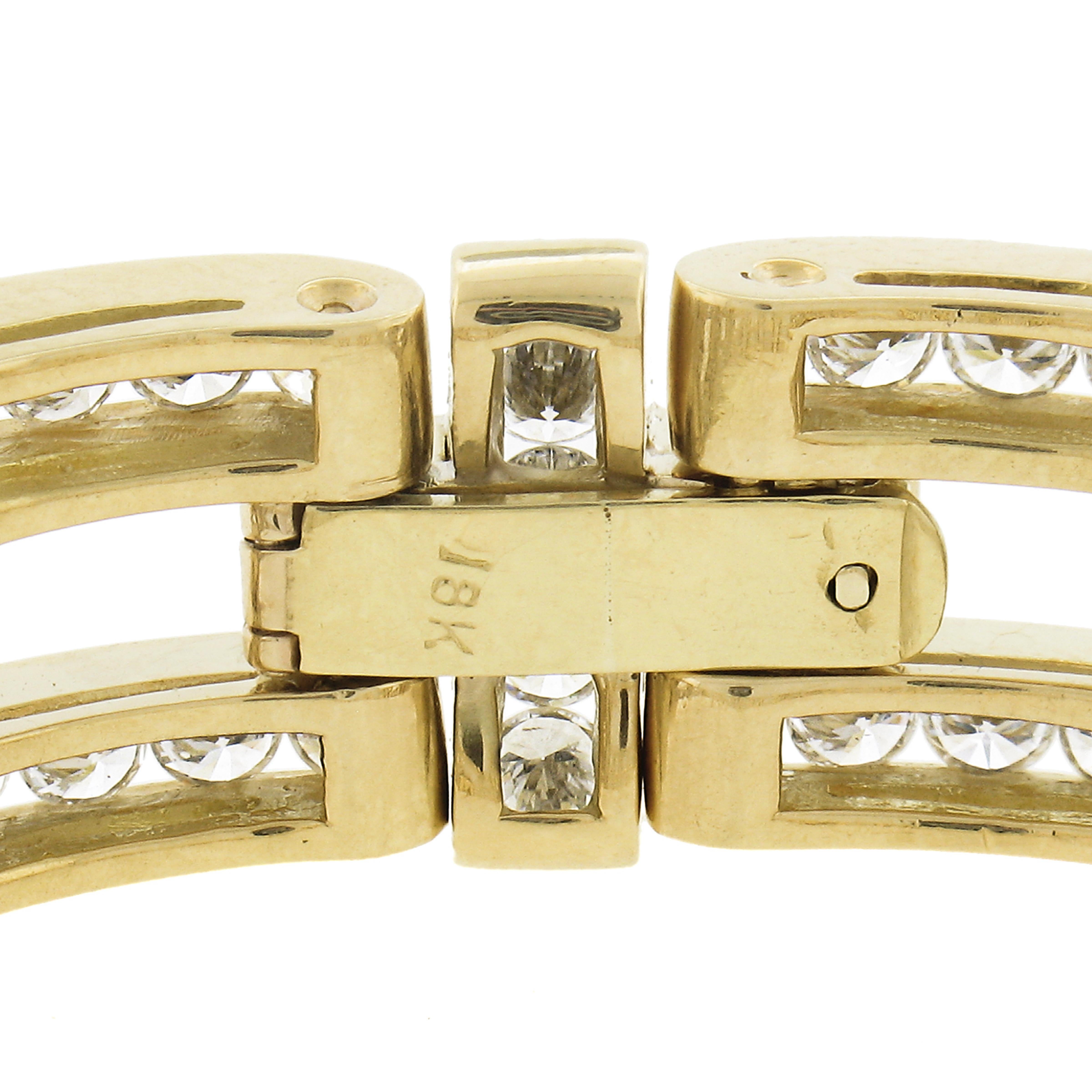 Unisex 18K Gold 14.9ctw Channel Set FIERY Diamond Wide Link Statement Bracelet For Sale 5