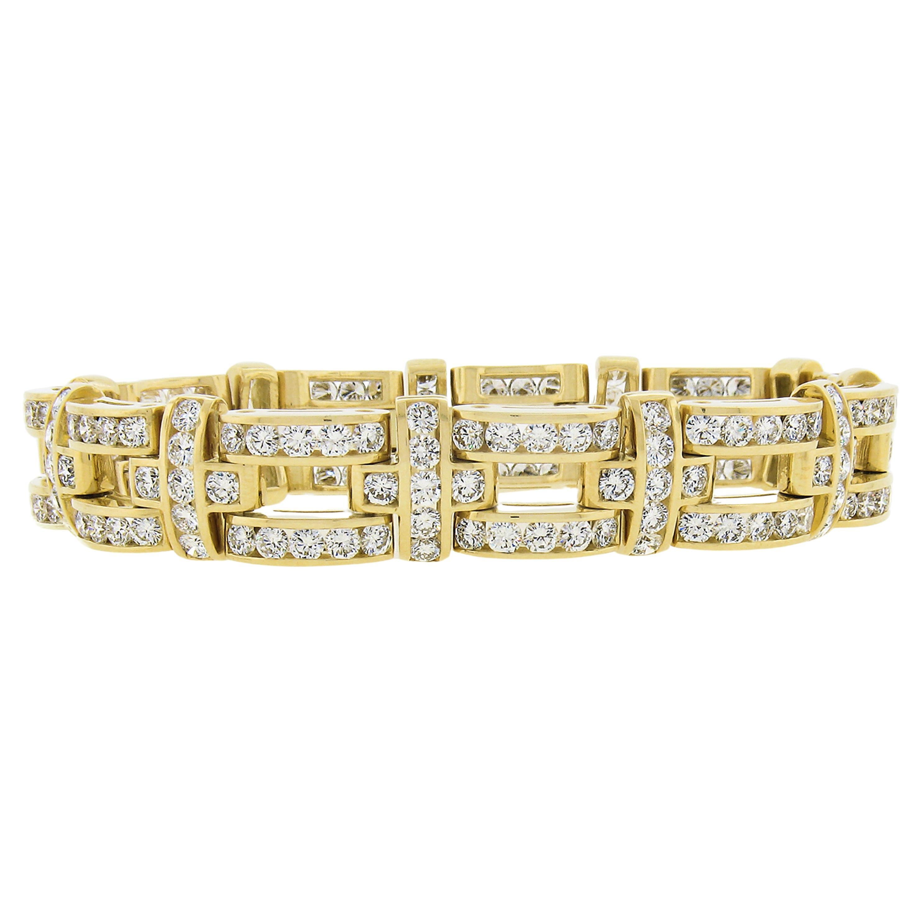 Unisex 18K Gold 14.9ctw Channel Set FIERY Diamond Wide Link Statement Bracelet