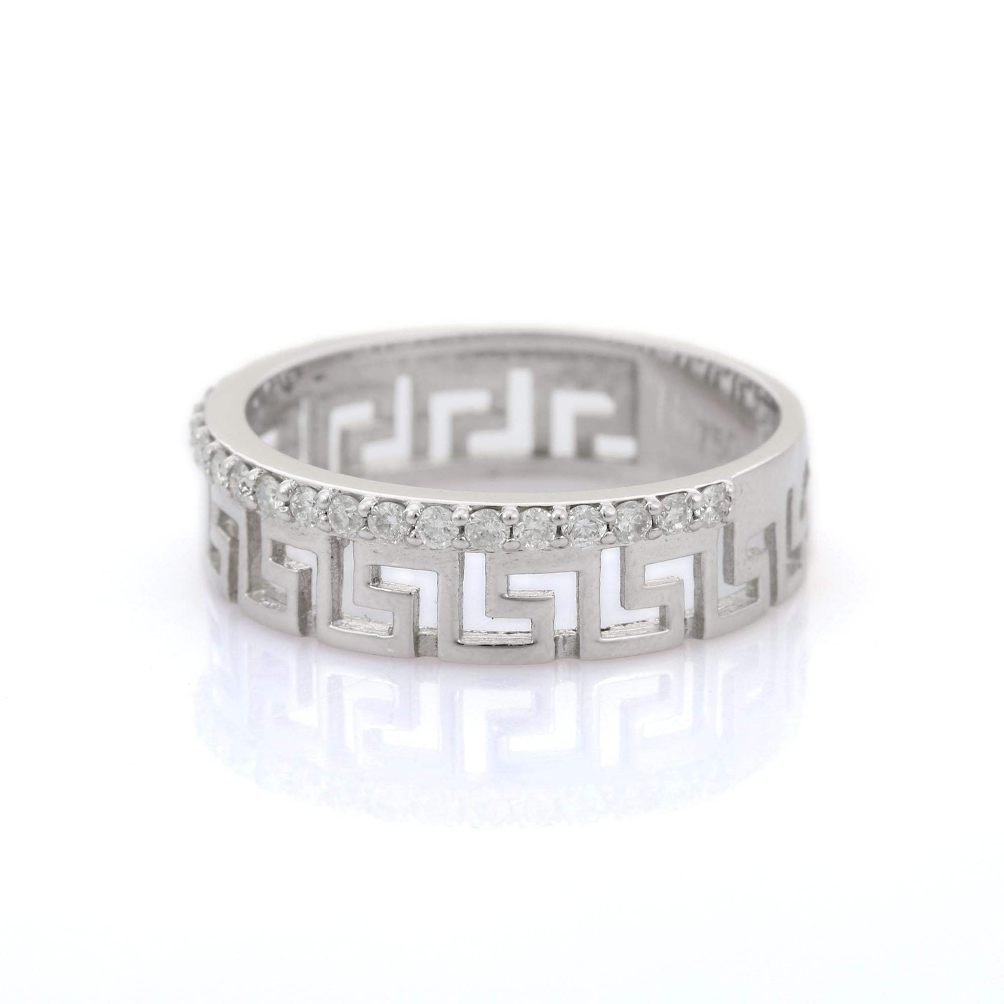 For Sale:  Unisex 18K White Gold Geometrical Diamond Band Ring, Wedding Band Ring 3