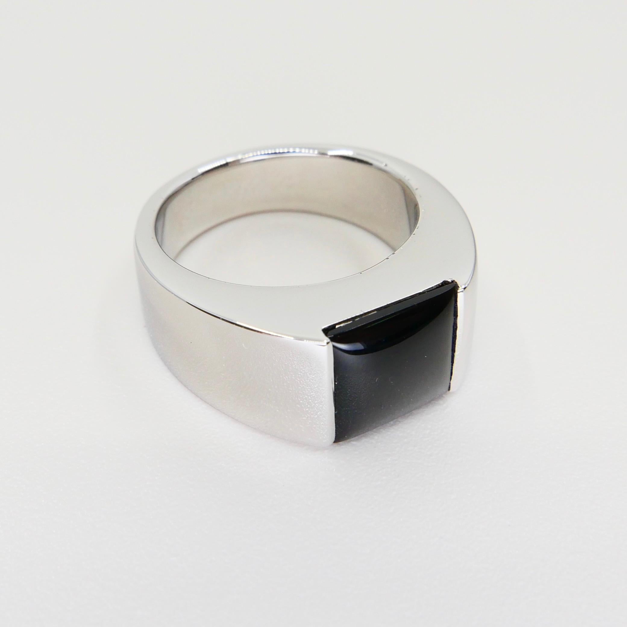 Unisex 18k White Gold & Onyx Ring, Men's Pinky Ring. N.O.S 6