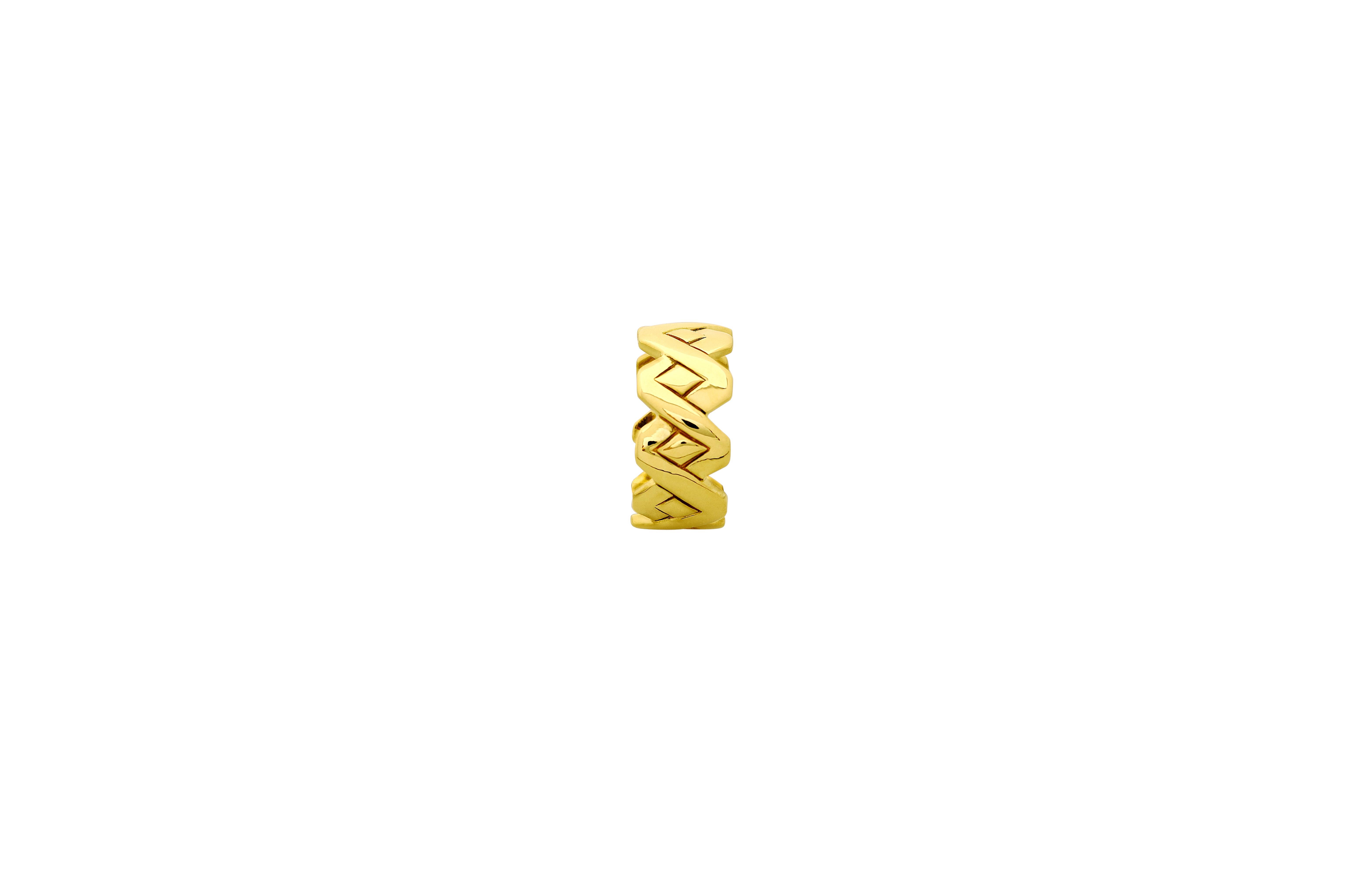 Unisex 18K Yellow Gold Twisted Modern Band Ring For Sale 6