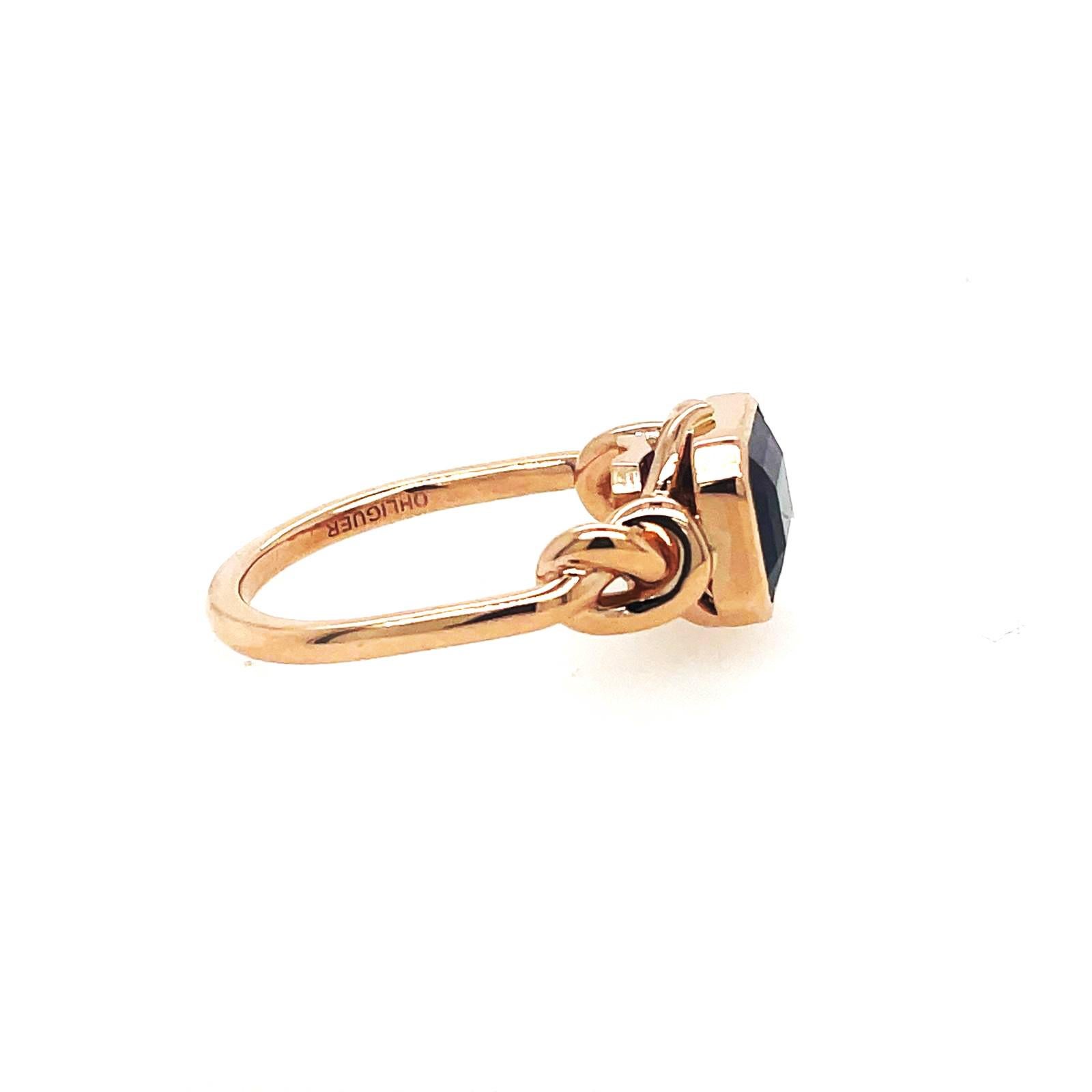 Anello unisex con spinello taglio smeraldo con castone incastonato in oro 18 carati In condizioni Nuovo in vendita a Brisbane, AU