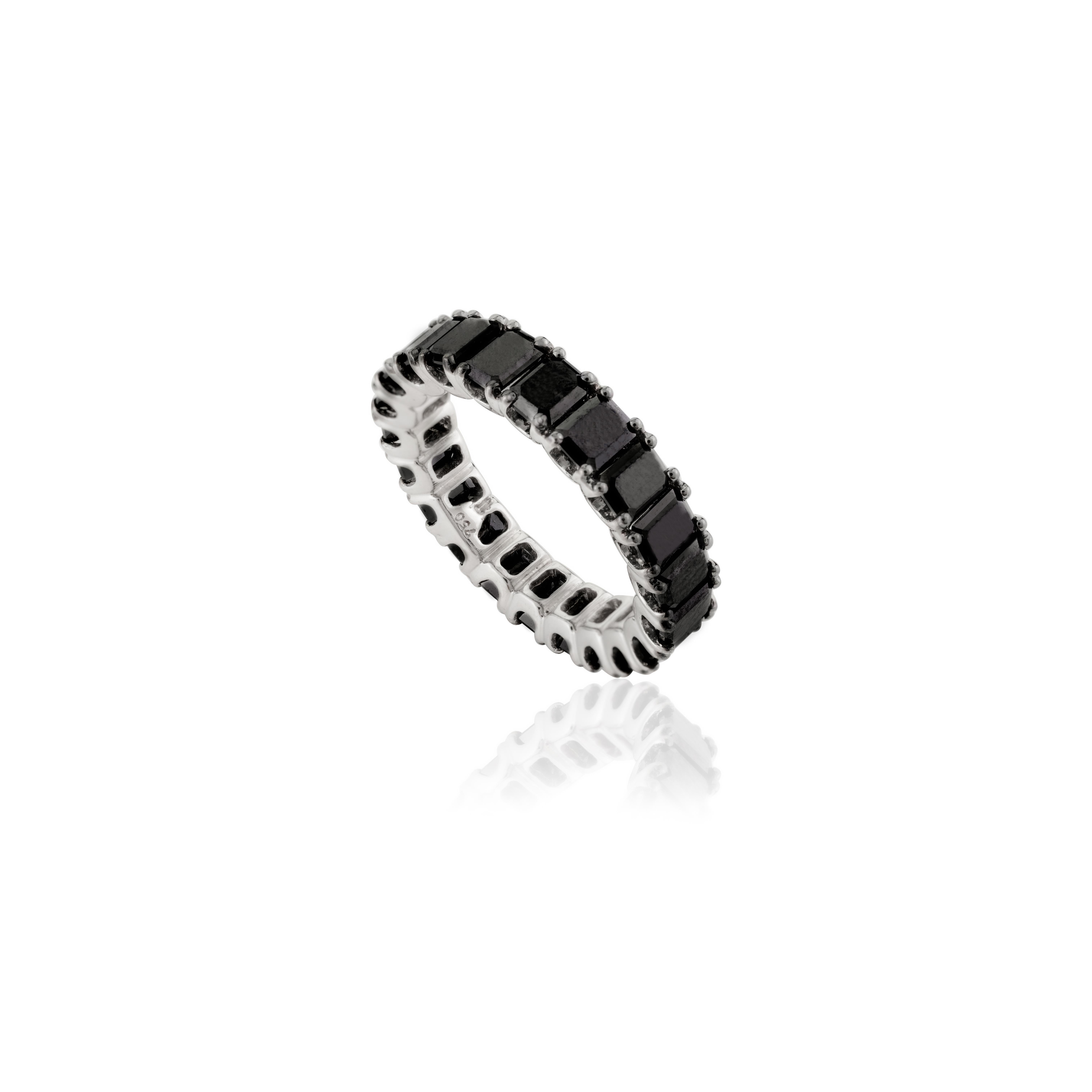 For Sale:  Unisex 4.91 Carat Black Diamond Eternity Band Ring in 18k Solid White Gold 3