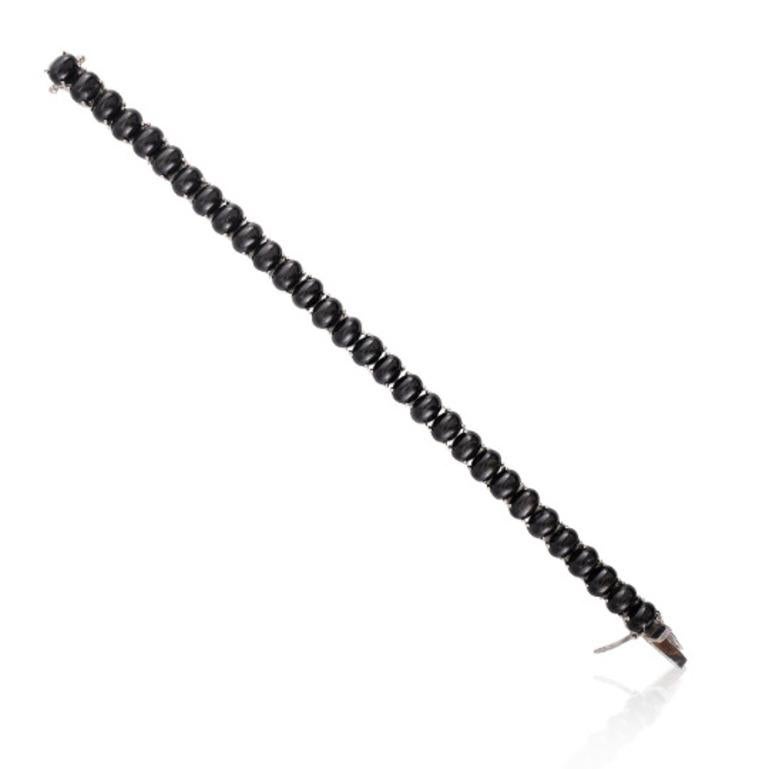 Taille ovale Bracelet de tennis unisexe en étoile noire de 63,1 carats avec monture en argent sterling en vente