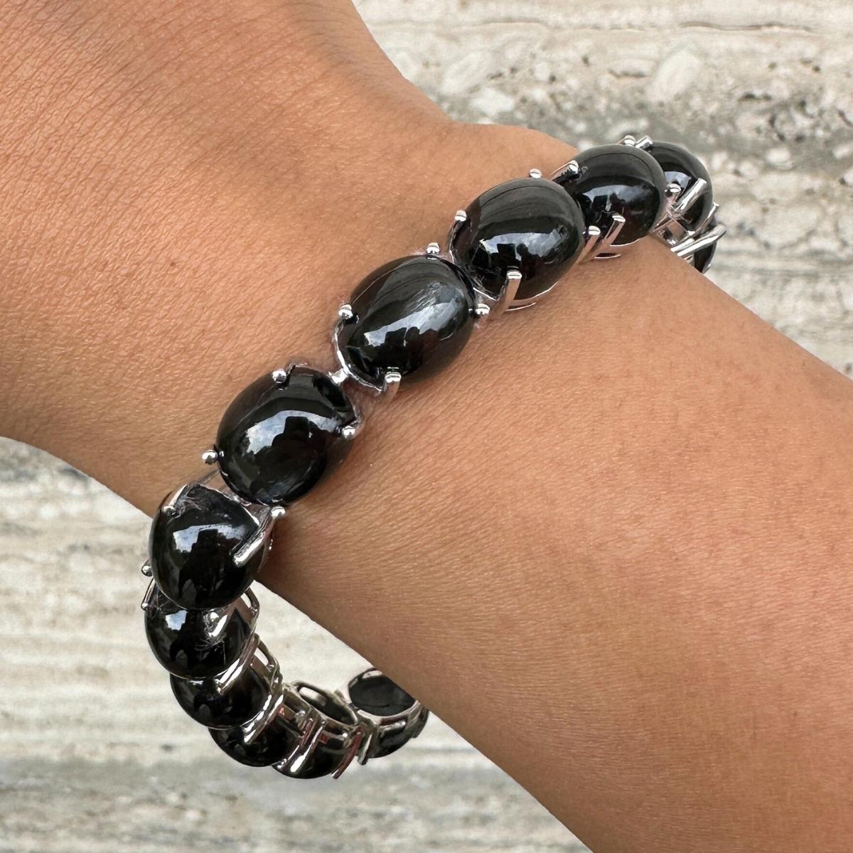 Unisex 63.1 Karat Schwarzes Stern-Tennisarmband-Set in Sterlingsilber-Fassung (Ovalschliff) im Angebot