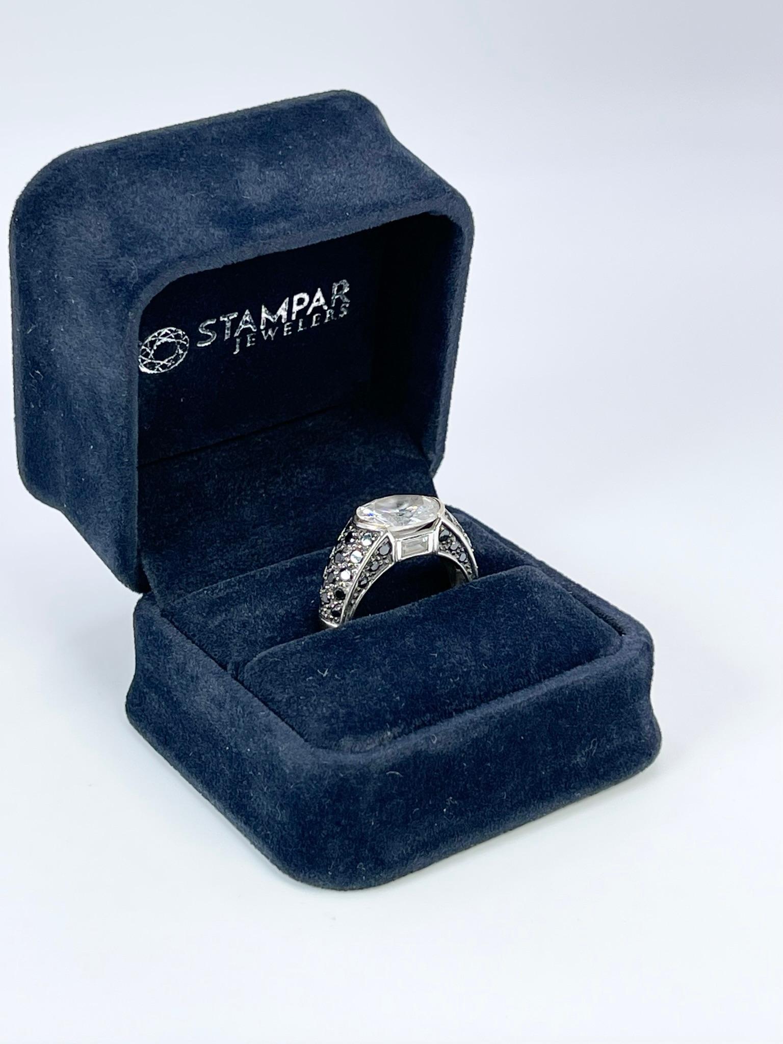 Modernist Unisex Black Diamond Ring 18KT White Gold Modern Style For Sale
