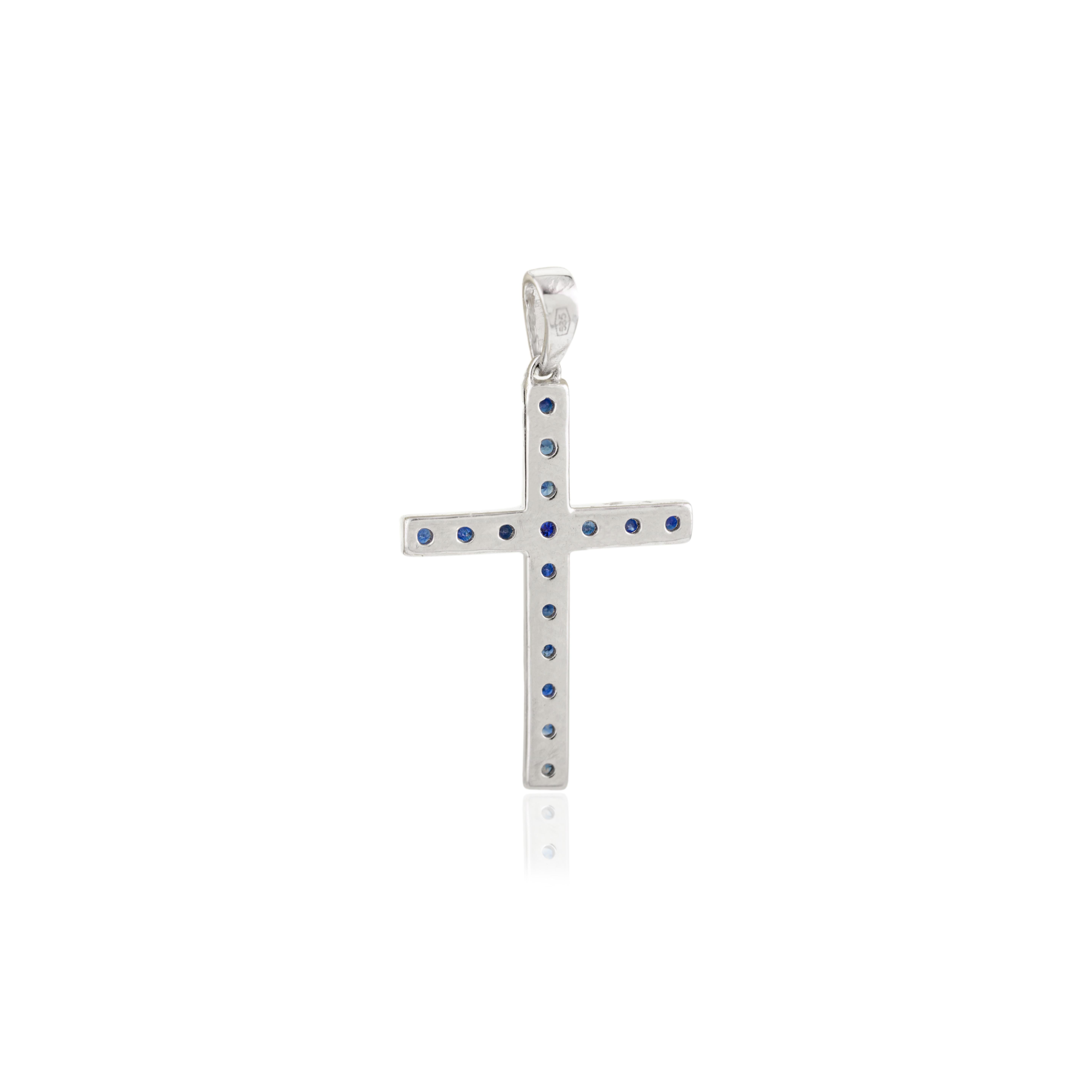 De las mujeres Colgante unisex en forma de cruz de zafiro azul de oro blanco de 14 quilates Regalo para San Valentín en venta