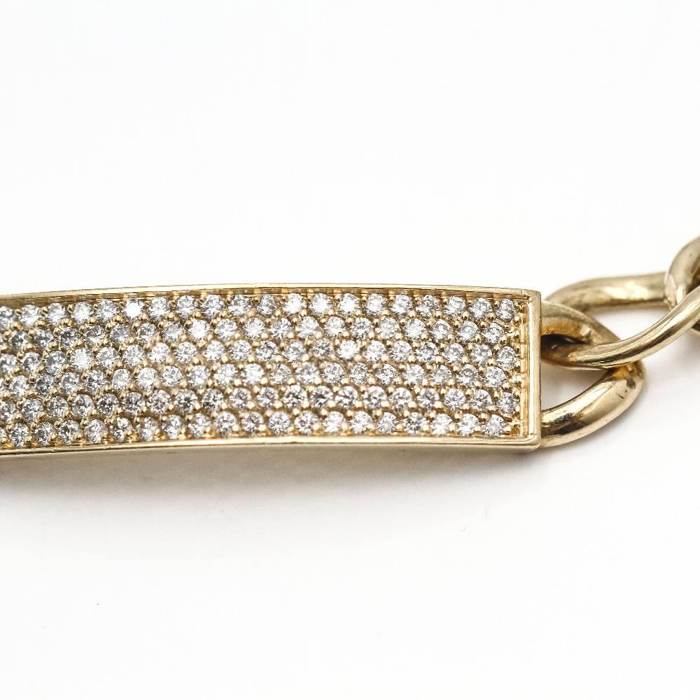 UNISEX Gold- und Diamantenarmband : Diamanten im Brillantschliff mit einem Gewicht von 1,05cts. in G/VS Qualität : 18kt Gelbgold : 22,33 Gramm : Massiv : Karabinerverschluss : Maße: 22cm Länge : Brandneu : Ref.D363123CG: