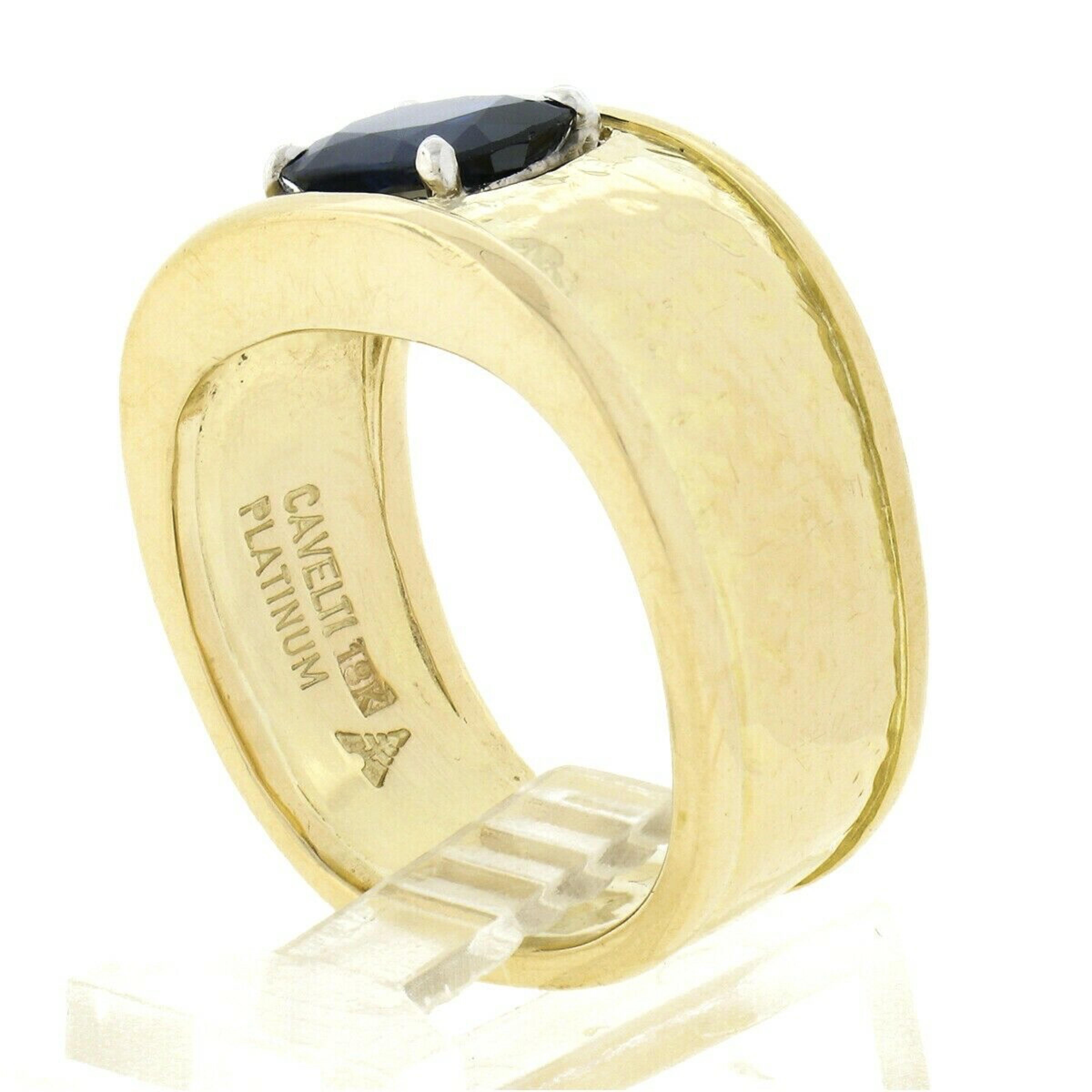 Unisex Cavelti 18K Gold GIA Royal Blue Sapphire Solitaire Hammered Band Ring 5