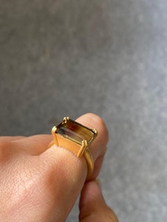 Unisex Certified 9.83 Carat Tourmaline Cocktail Ring in 18K Yellow Gold