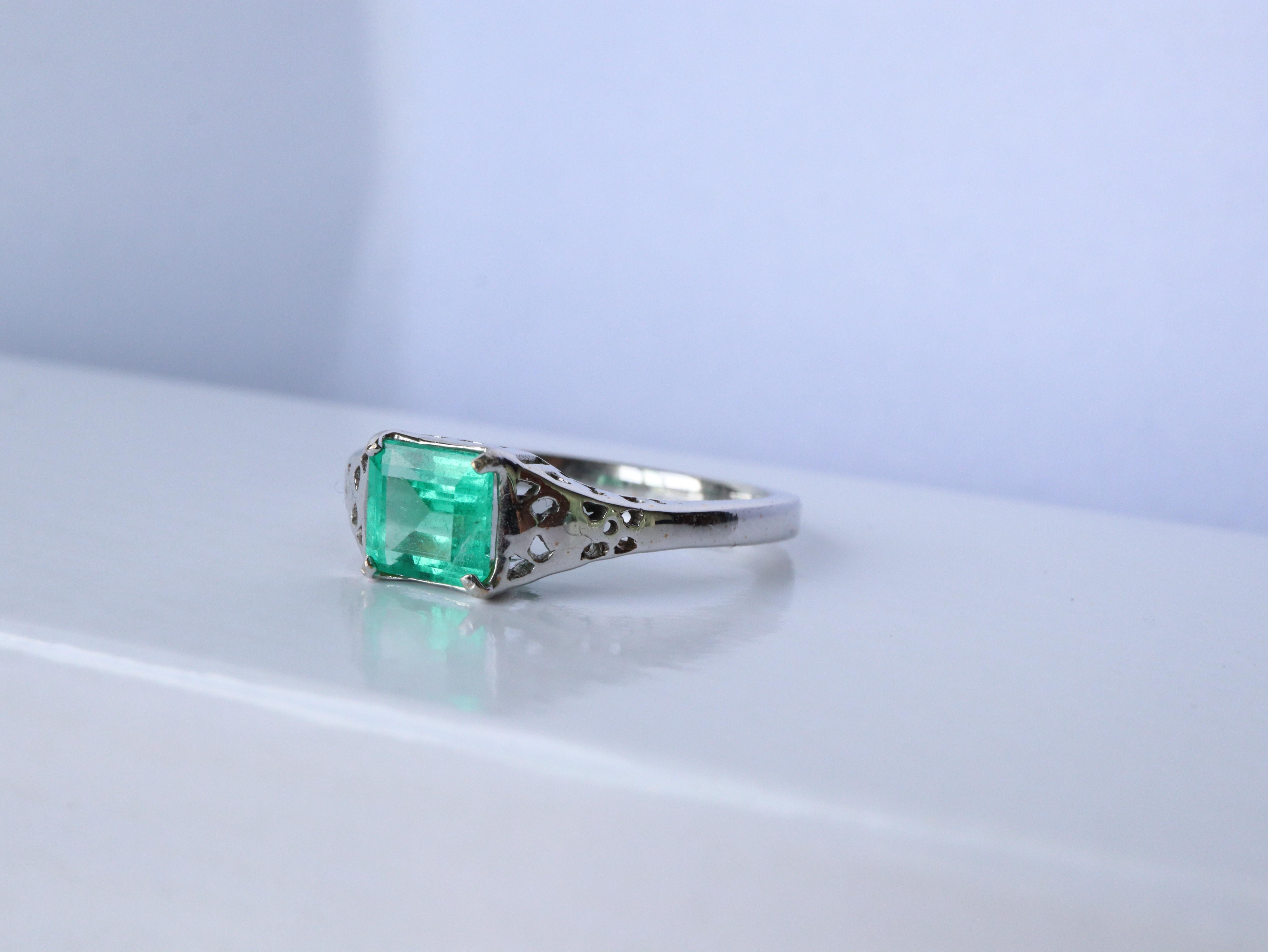Emerald Cut Unisex Designed Colombian Emerald Ring For Sale
