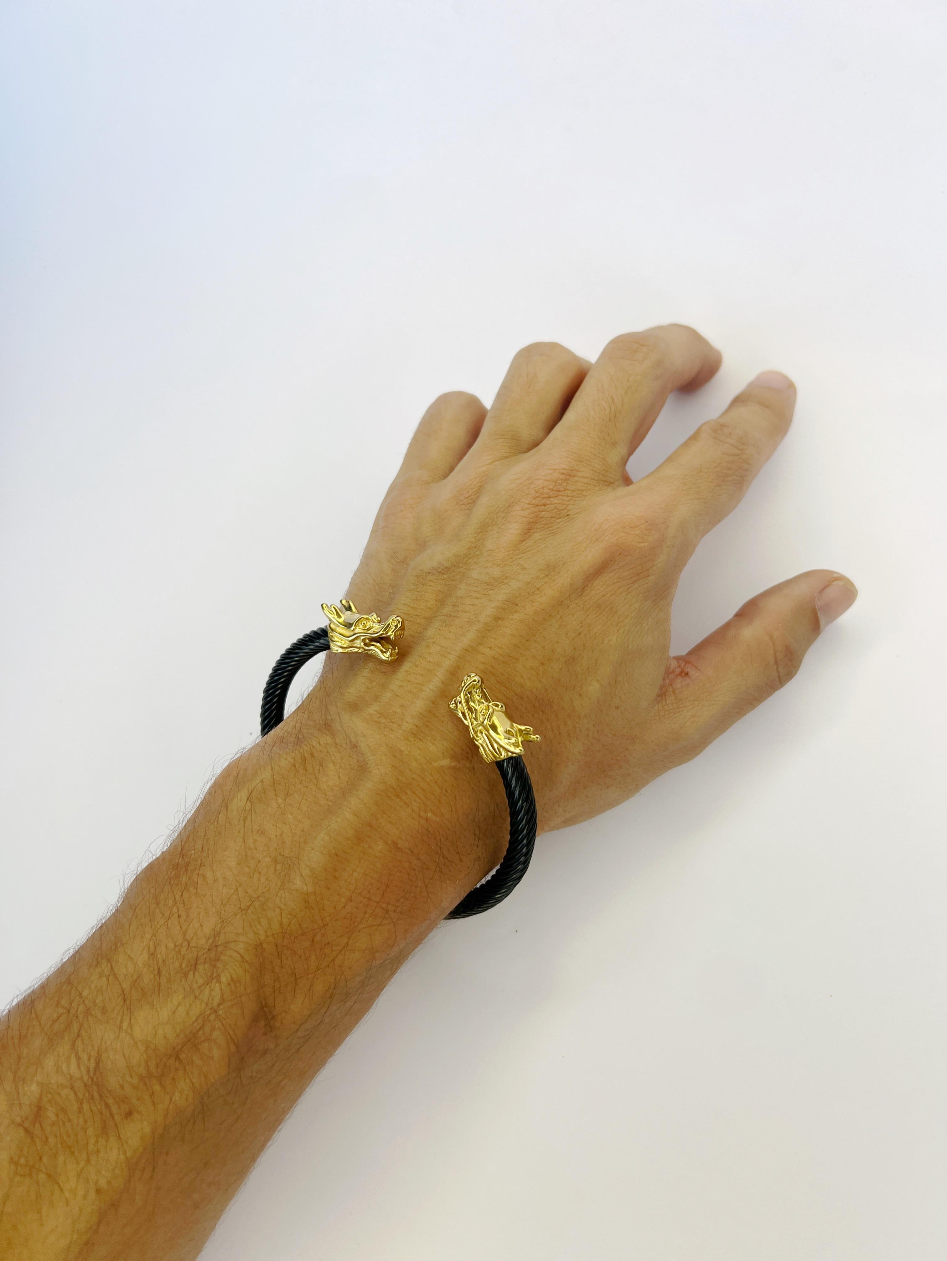Bracelet manchette unisexe en forme de dragon Unisexe en vente