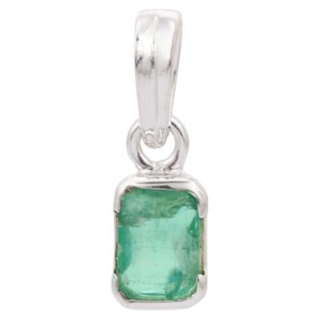 Unisex Emerald Cut Emerald 925 Sterling Silver Pendant Gift For Sale