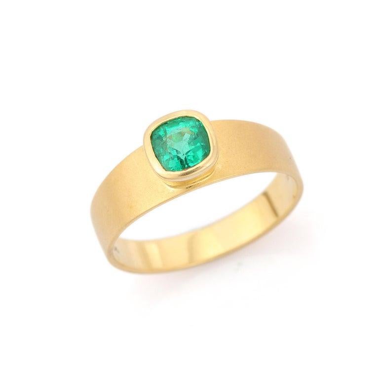 En vente :  Bague unisexe en or jaune massif 18k avec émeraude et Single Stone 5