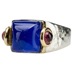 Unisex Gold Lapislazuli 18 Karat Art Deco Stil Handgefertigter Ring mit modernem Design, Unisex