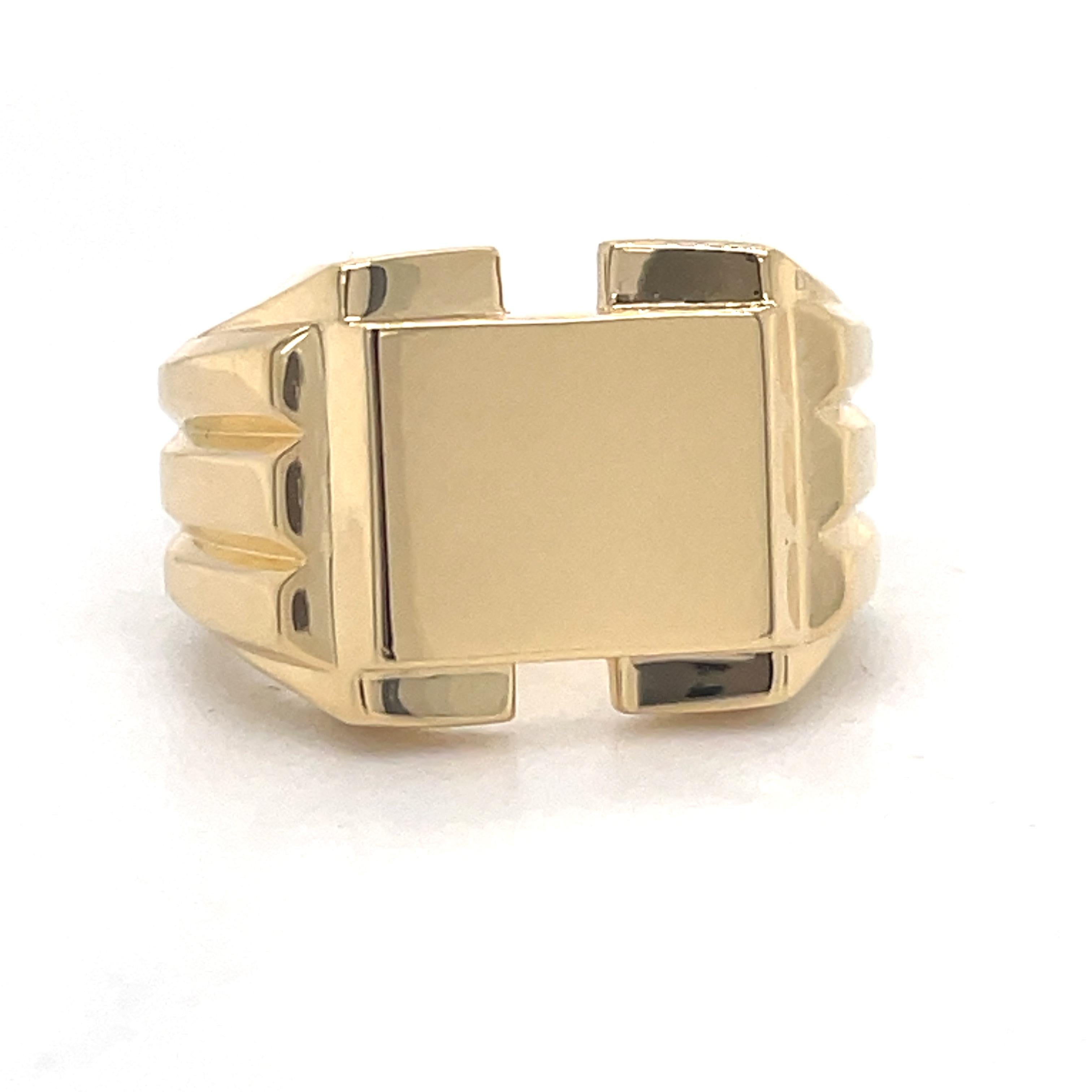 Unisex Gold Signet Ring, Vintage Style Ring, 14k Yellow Gold, made to order ring For Sale 6